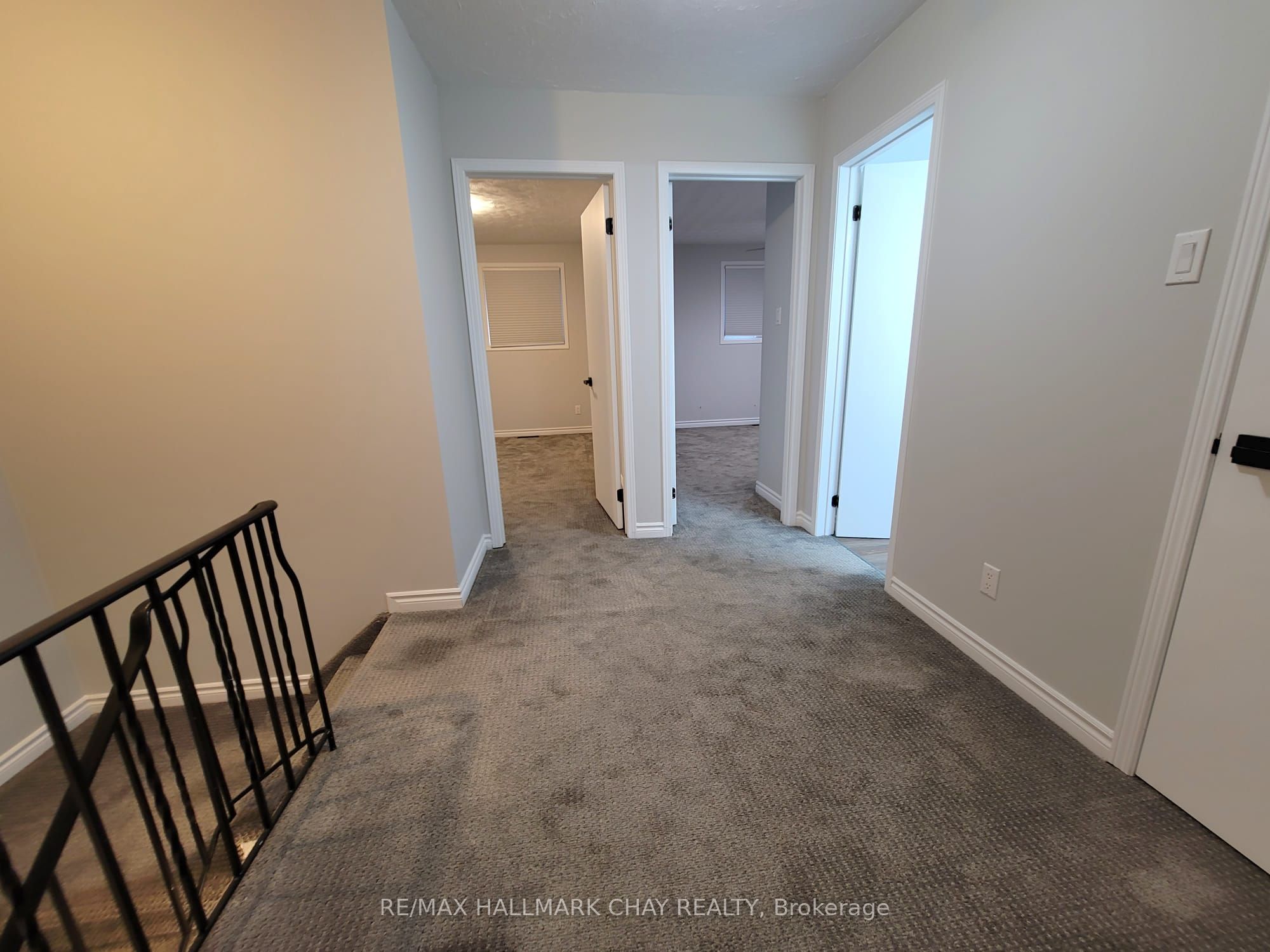 30 Orwell Crescent, Barrie, ON L4N 6M6 photo 3