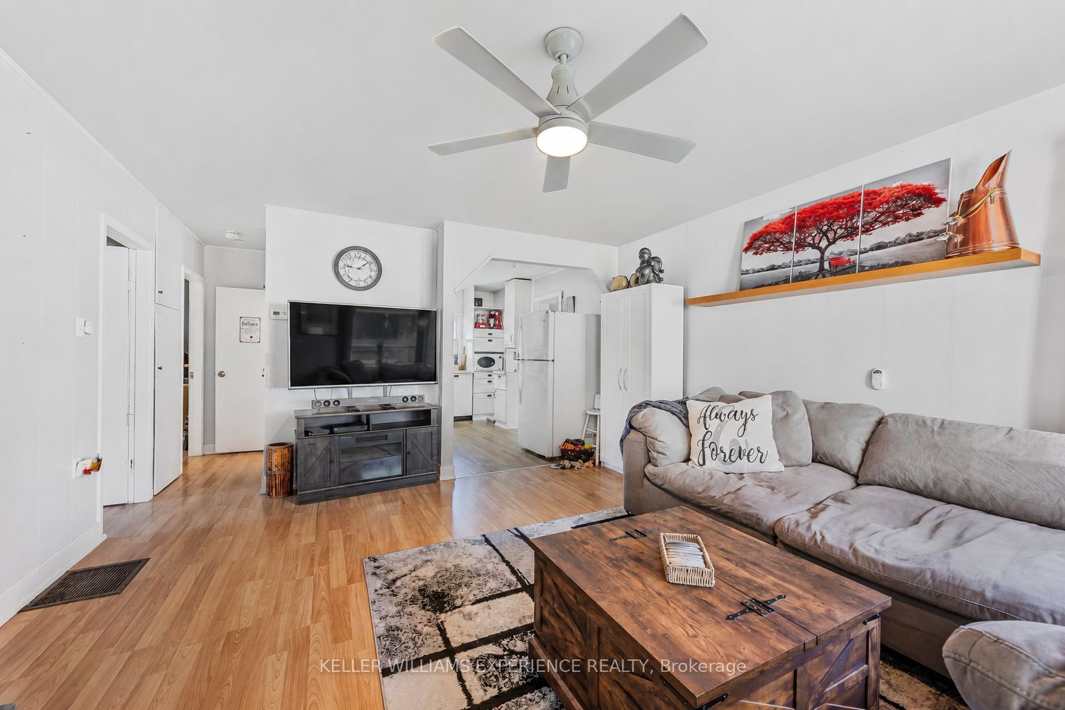 3829 Crossland Road, Springwater, ON L0L 1P0 photo 2