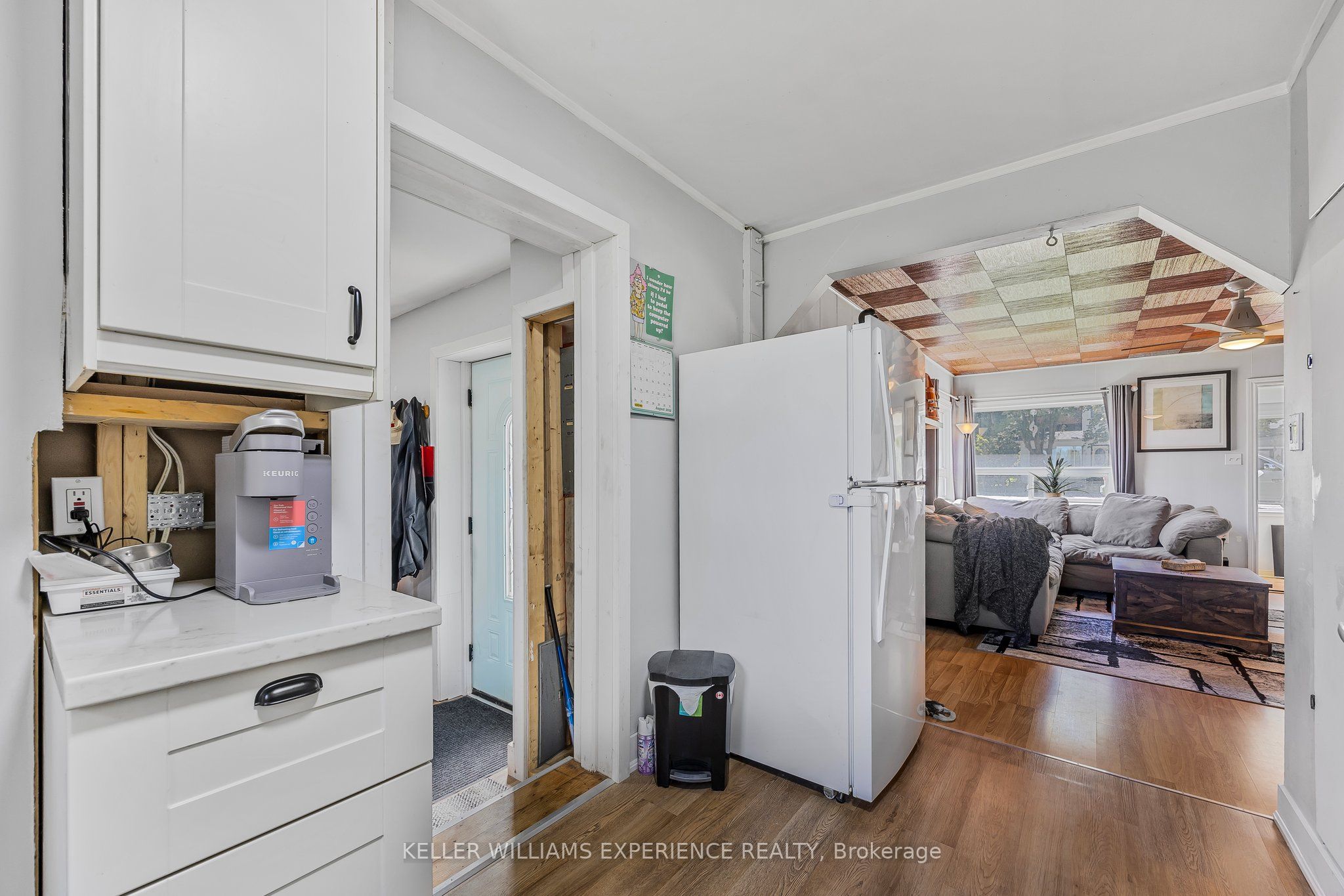 3829 Crossland Road, Springwater, ON L0L 1P0 photo 4