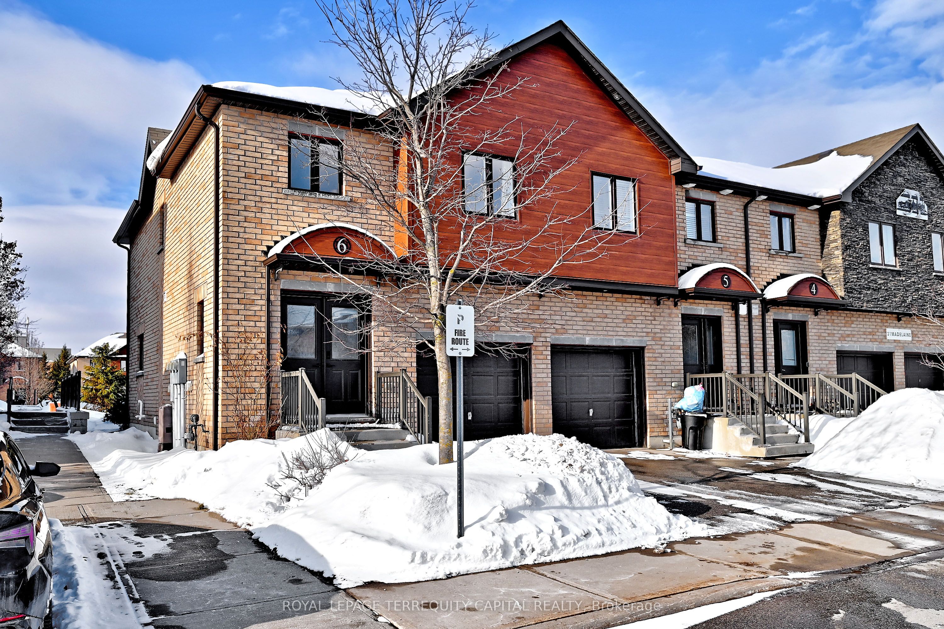 31 Madelaine Drive 6, Barrie, ON L9J 0G8 photo 2