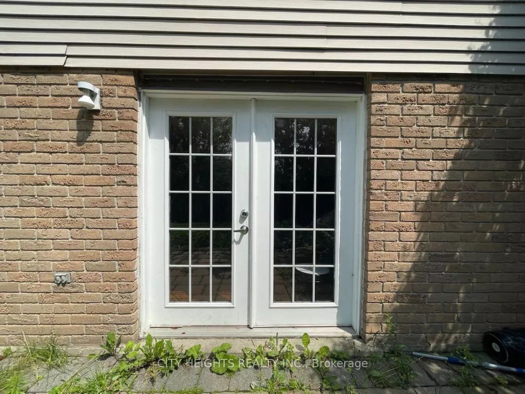 73 Hickling Trail, Barrie, ON L4M 5S7 photo 4