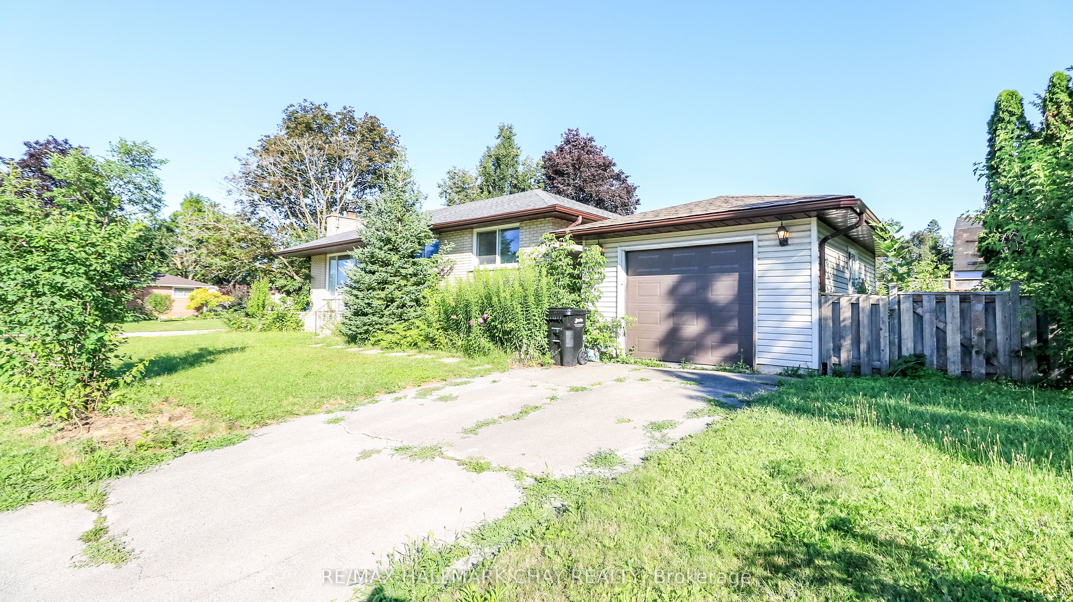 178 Rose Street, Barrie, ON L4N 2T9 photo 2
