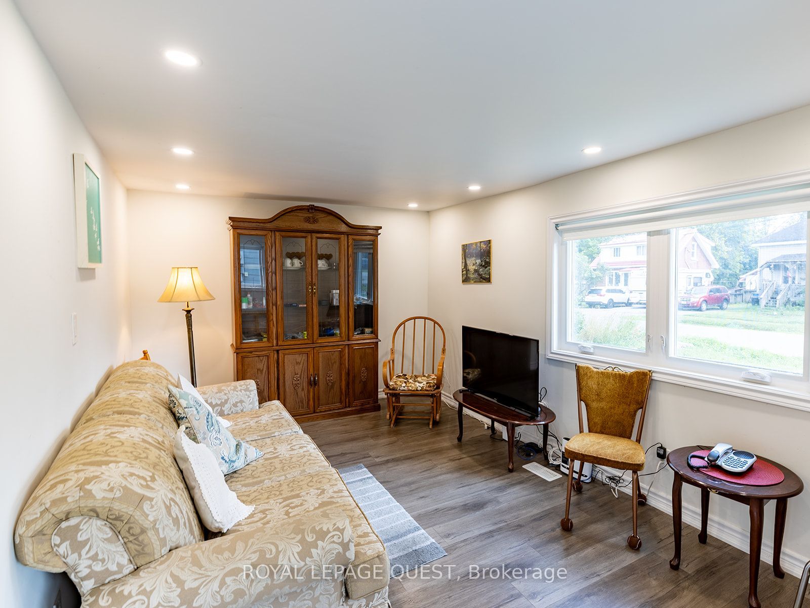 239 Front Street S, Orillia, ON L3V 4T1 photo 5