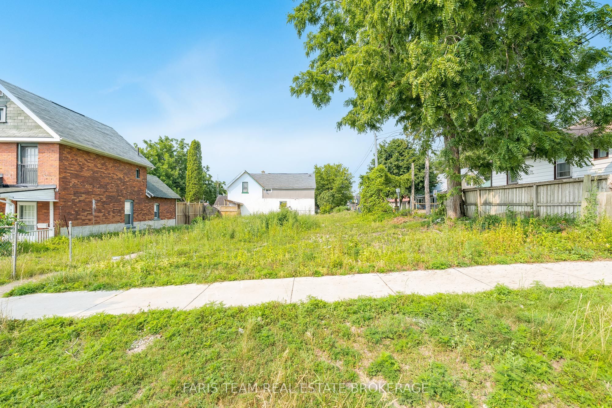 105 Matchedash Street S, Orillia, ON L3V 4W9 photo 3