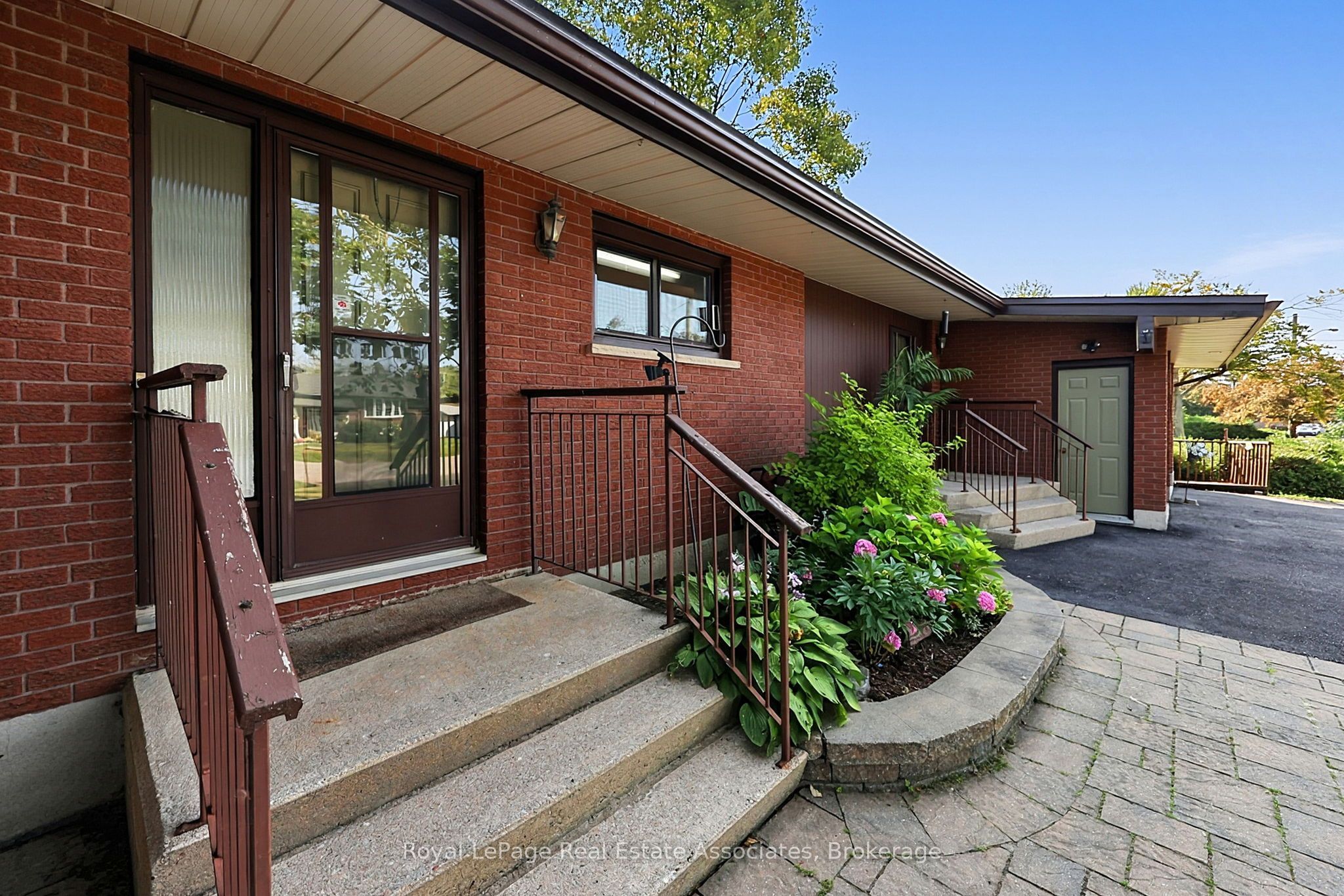 408 Mooney Crescent, Orillia, ON L3V 6R4 photo 3