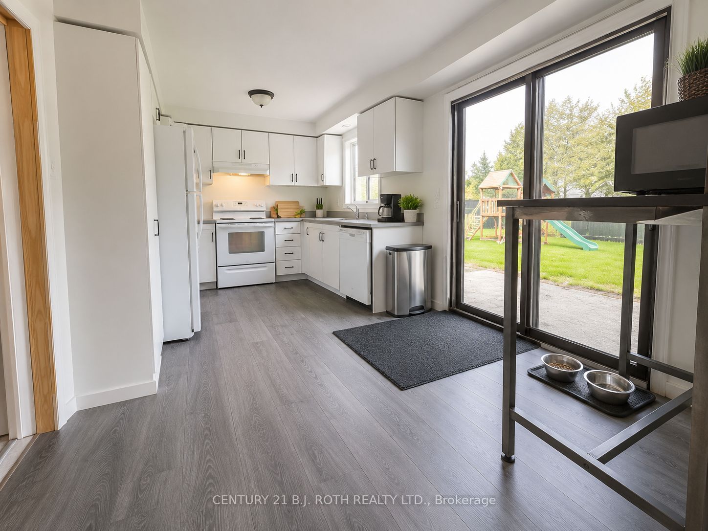 56 Livingstone Street W, Barrie, ON L4N 7J2 photo 5