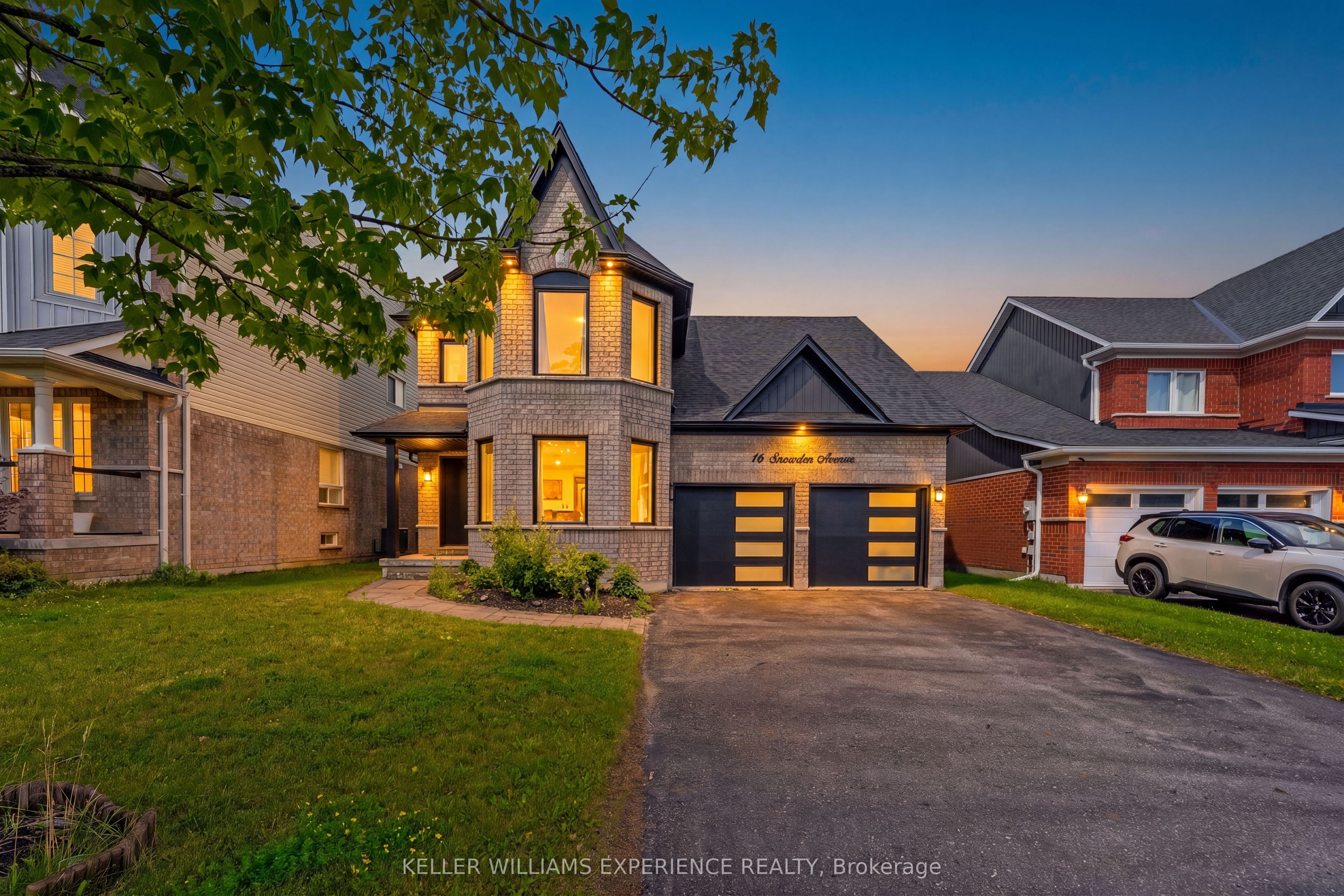 16 Snowden Avenue, Barrie, ON L4M 7G5