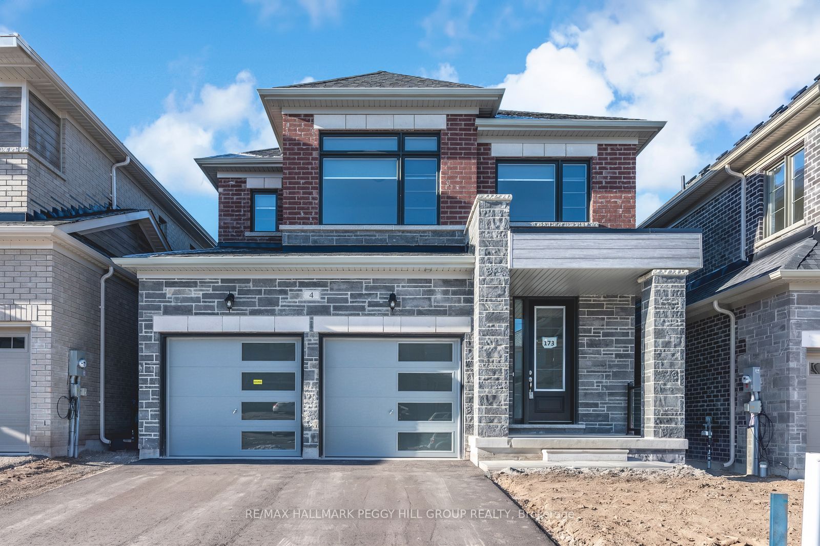 4 Sassafras Road, Springwater, ON L9X 2C6 photo 2