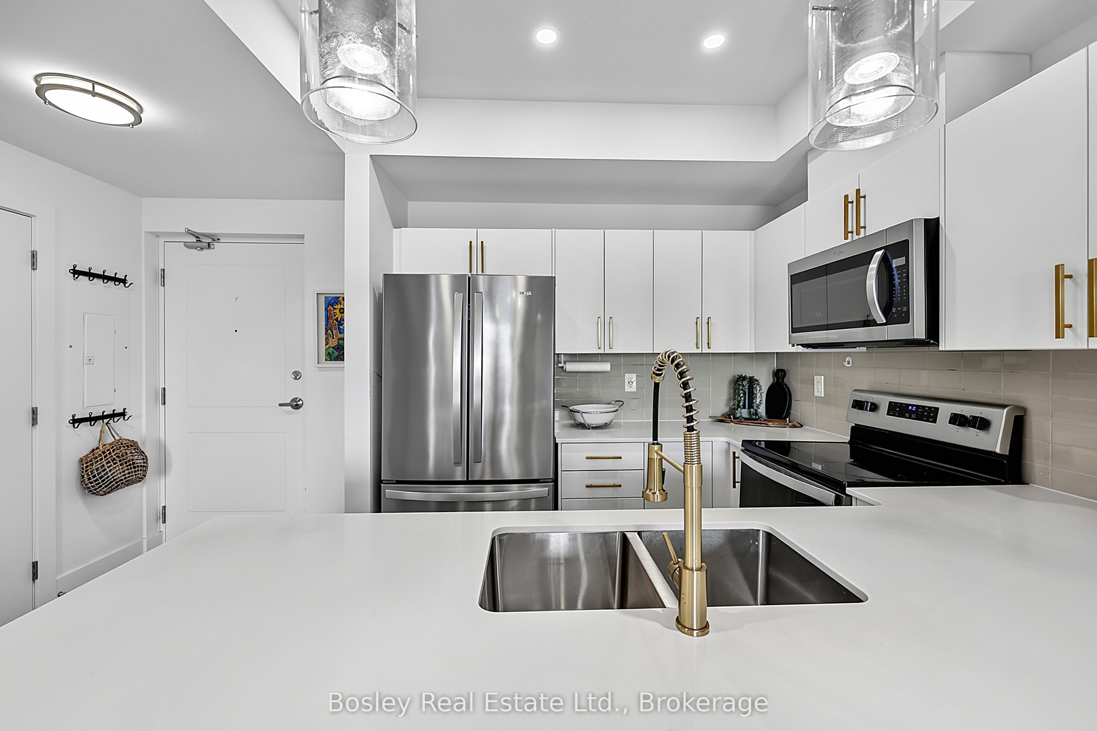 4 Kimberly Lane 404, Collingwood, ON L9Y 5T6 photo 3