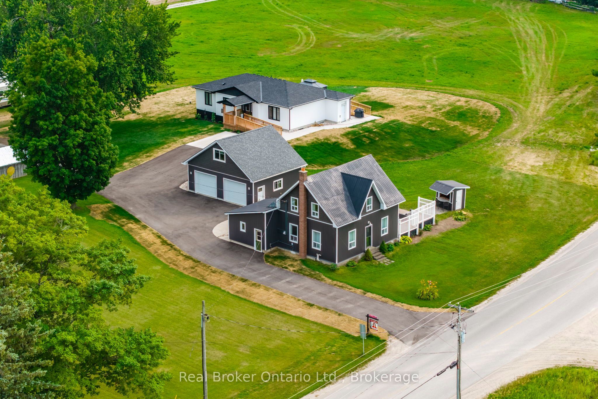 597 Lafontaine  Road W, Tiny, ON L9M 0L7 photo 2