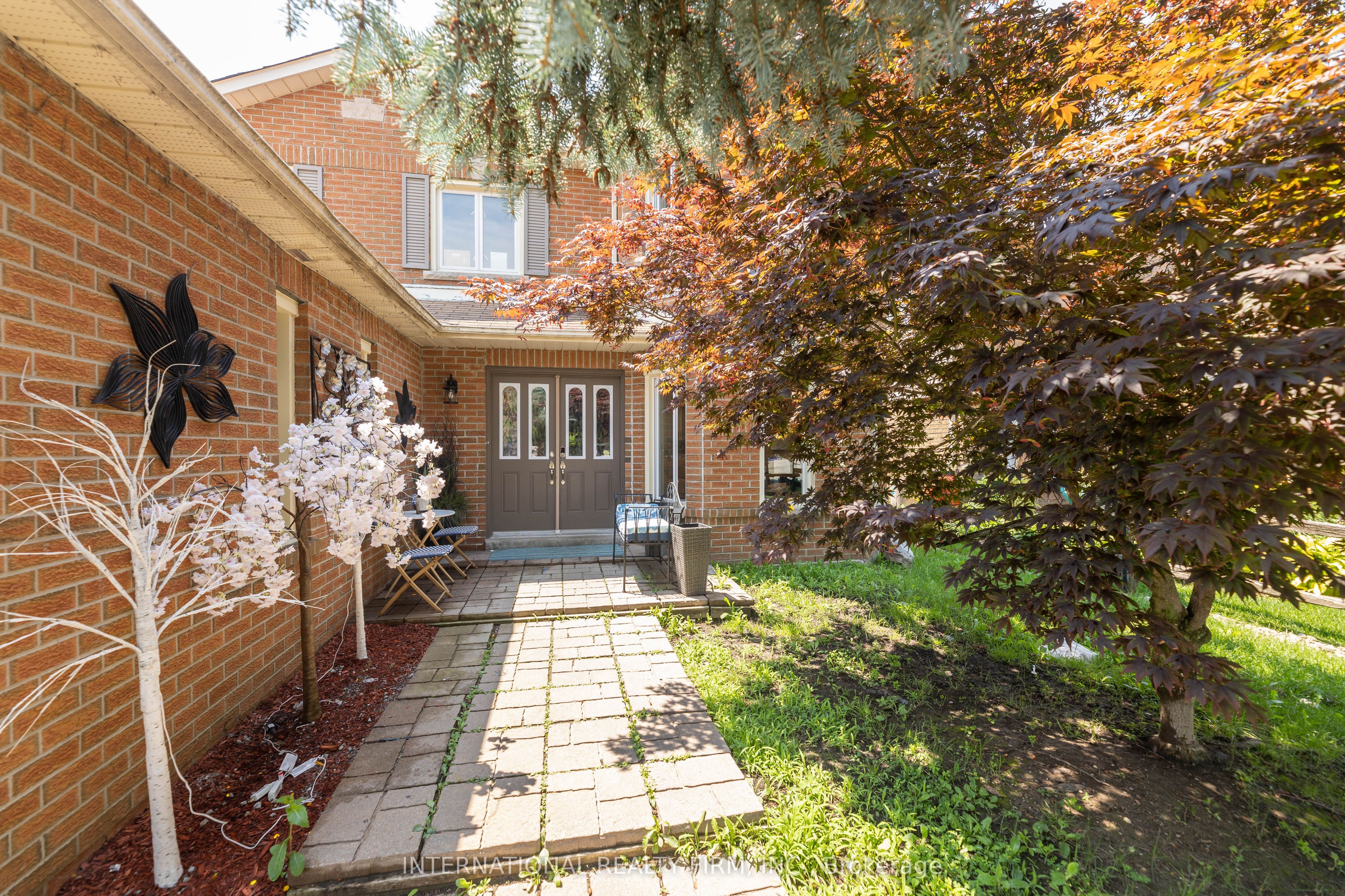 2 Hook Court, Barrie, ON L4N 7H7 photo 3
