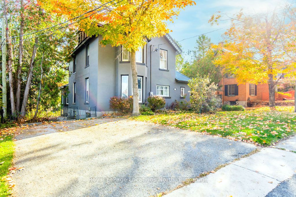 29 TECUMSETH Street, Orillia, ON L3V 1X7 photo 2
