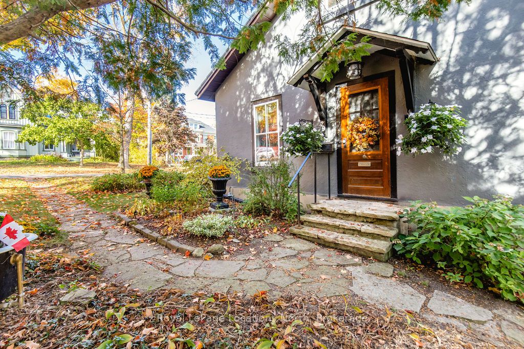 29 TECUMSETH Street, Orillia, ON L3V 1X7 photo 3