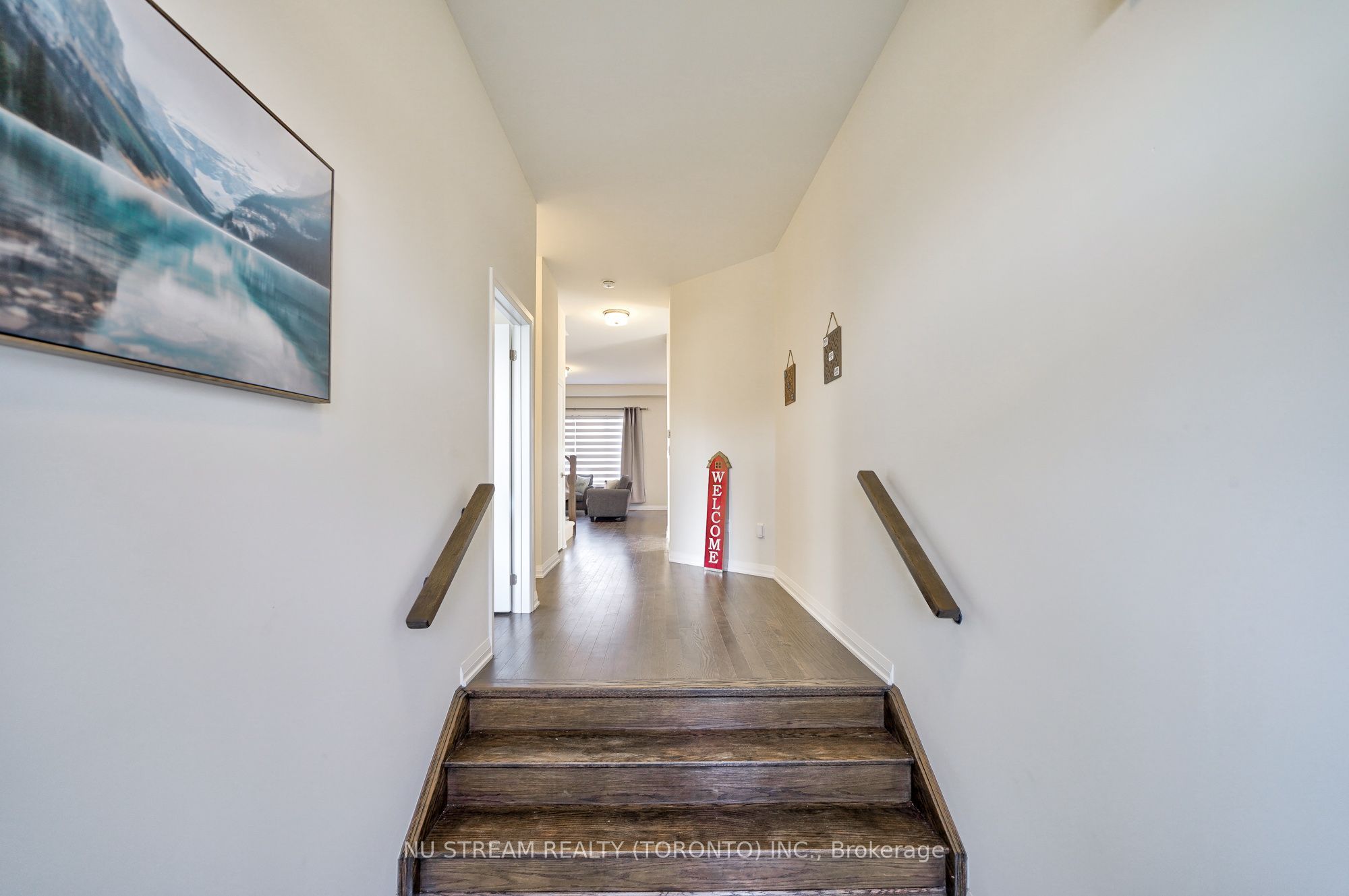 3185 Searidge Street, Severn, ON L3V 8R1 photo 4