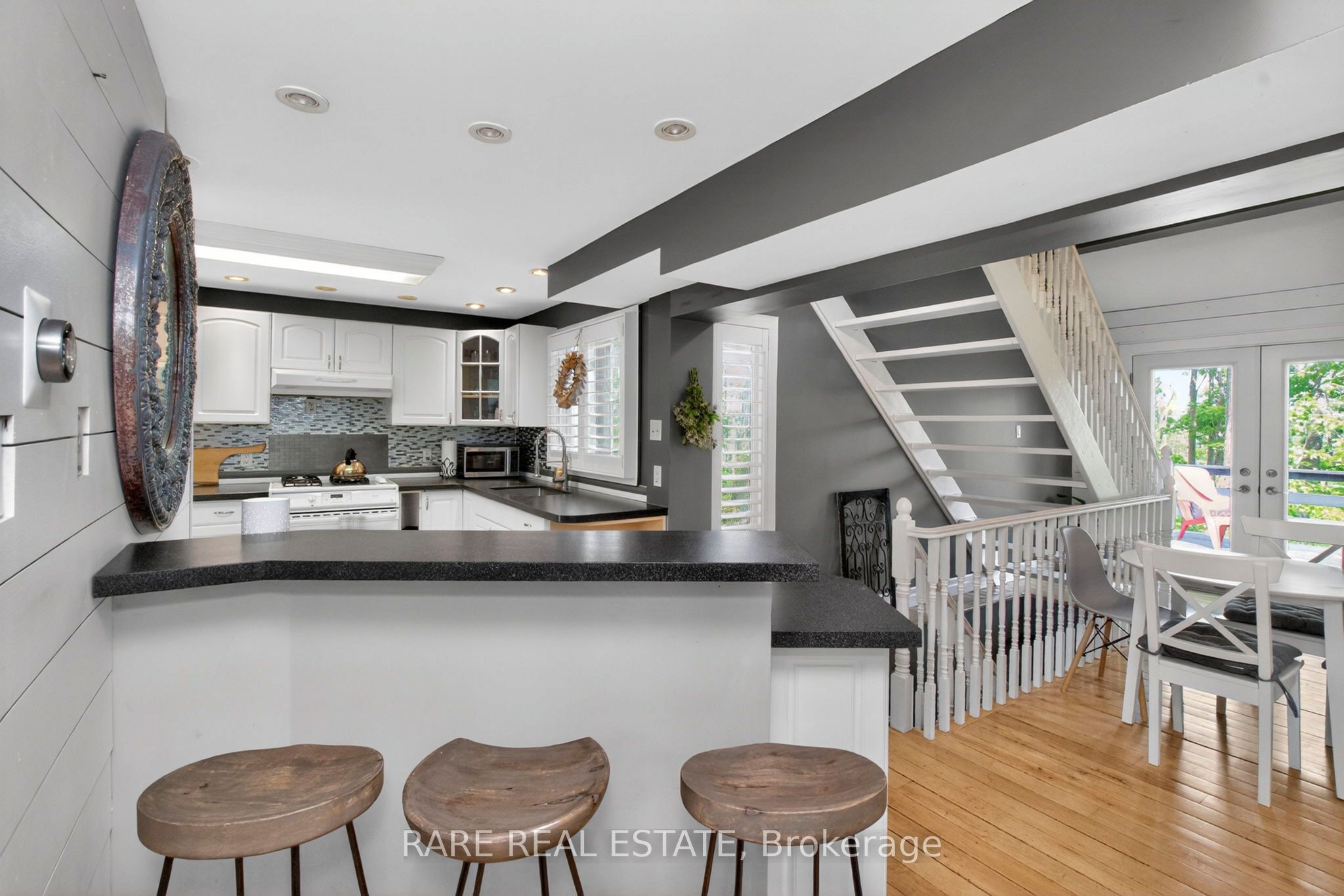 82 Huronwoods Drive, Oro-Medonte, ON L0K 1E0 photo 5