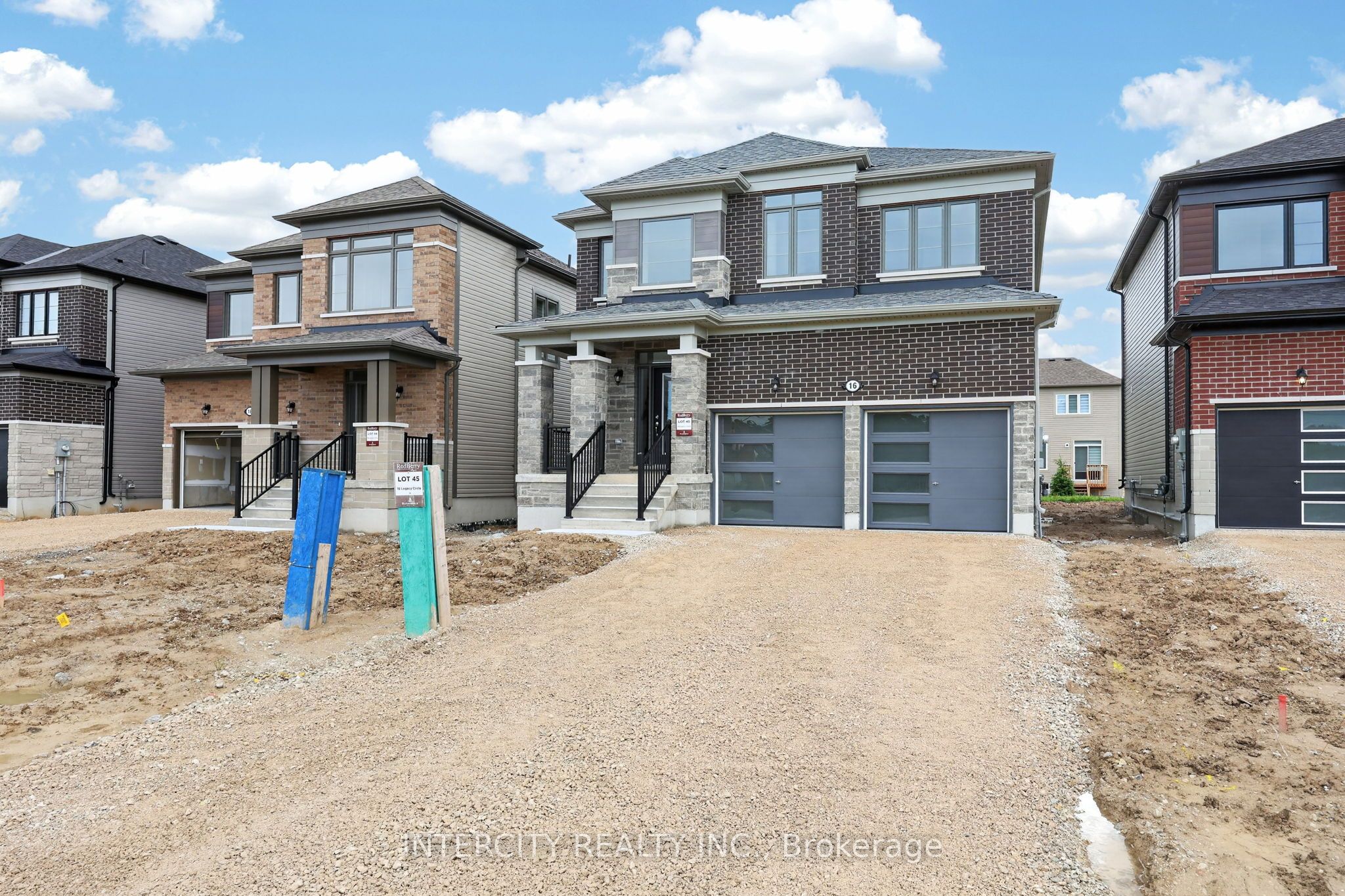 16 Legacy Circle, Wasaga Beach, ON L9Z 0L8 photo 5
