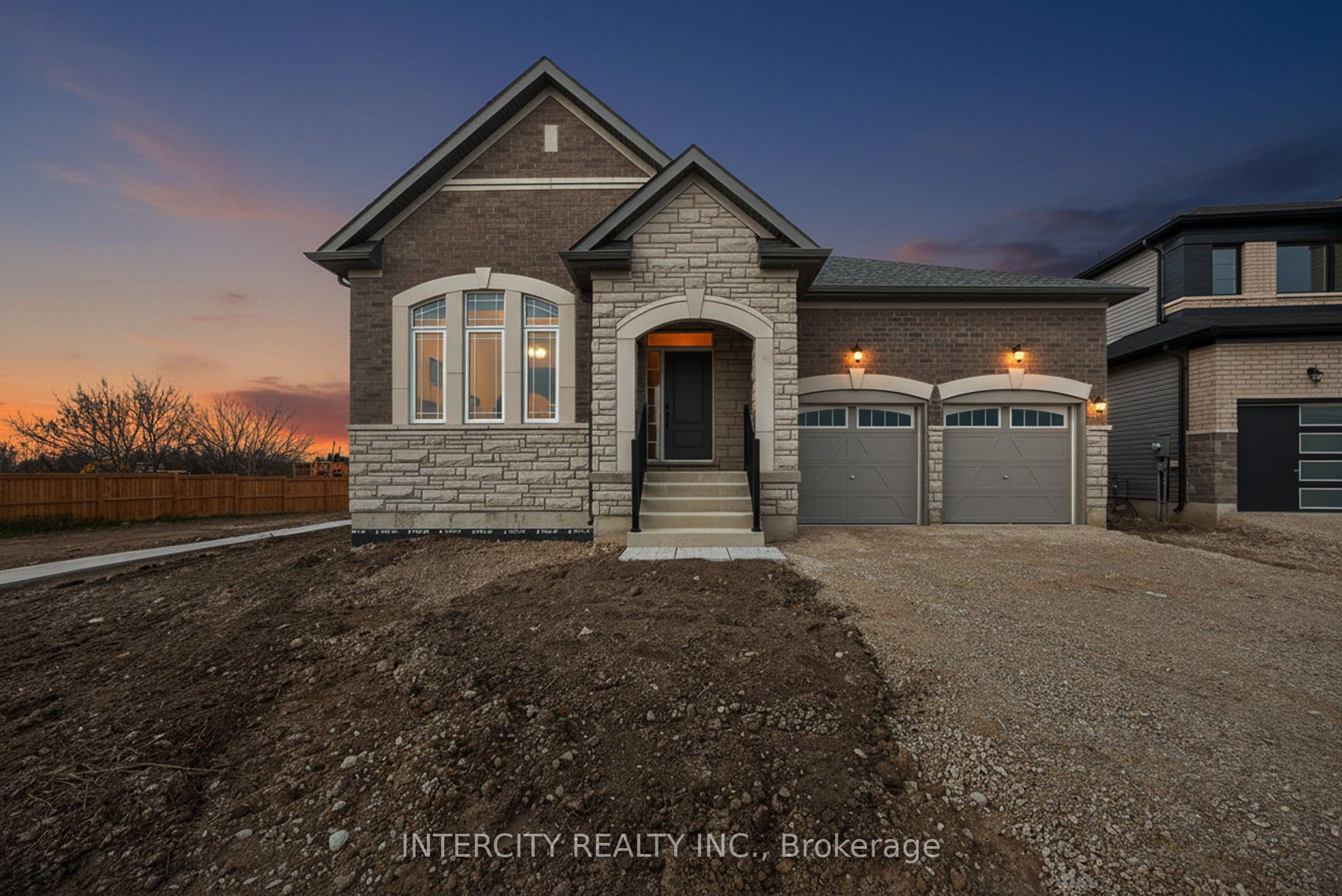 38 Legacy Circle, Wasaga Beach, ON L9Z 0M5 photo 3