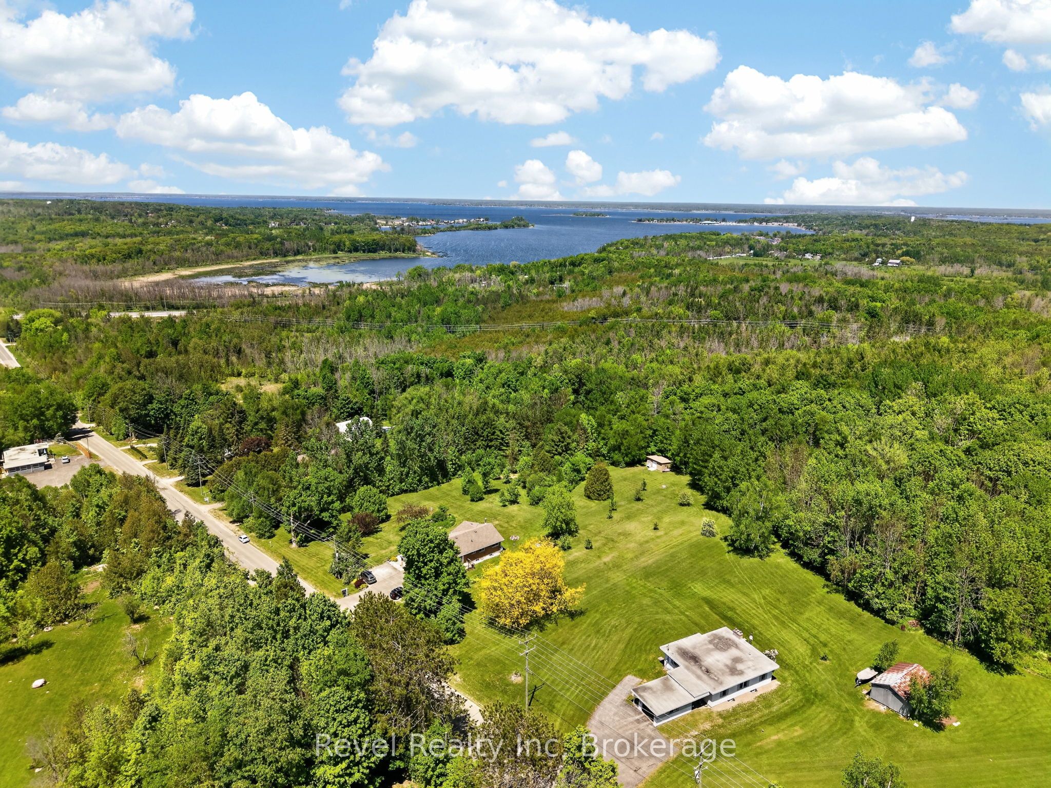 2391 Rumney Road, Tay, ON L4R 4K3 photo 2