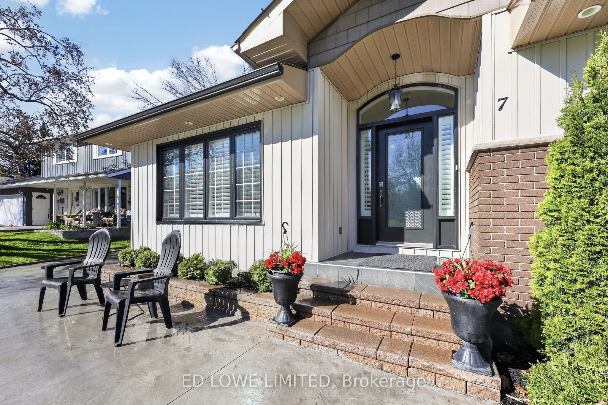 7 Howard Crescent, Barrie, ON L4M 2L7 photo 5