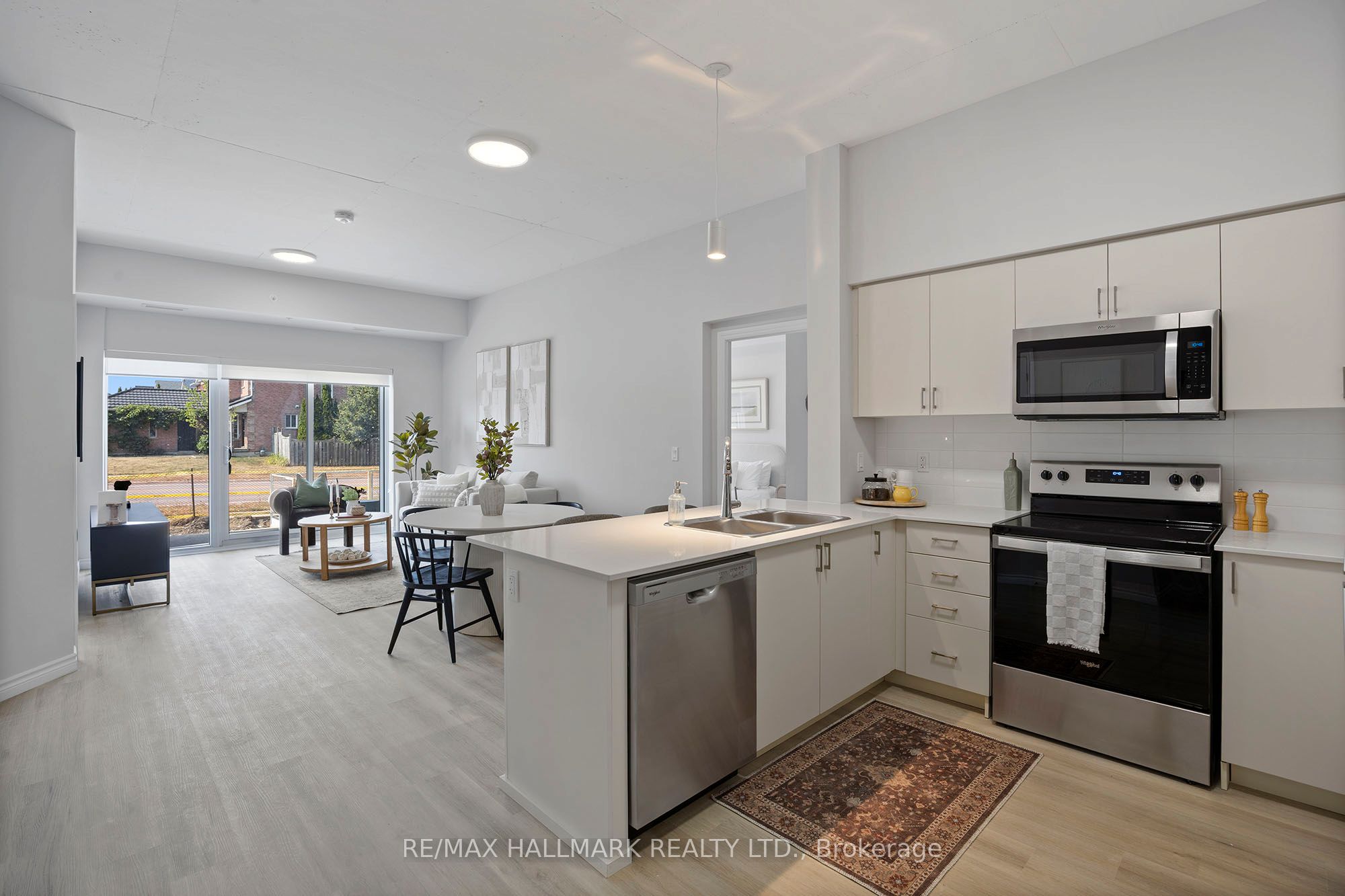 70 Dean Avenue 228, Barrie, ON L4N 0C2 photo 5