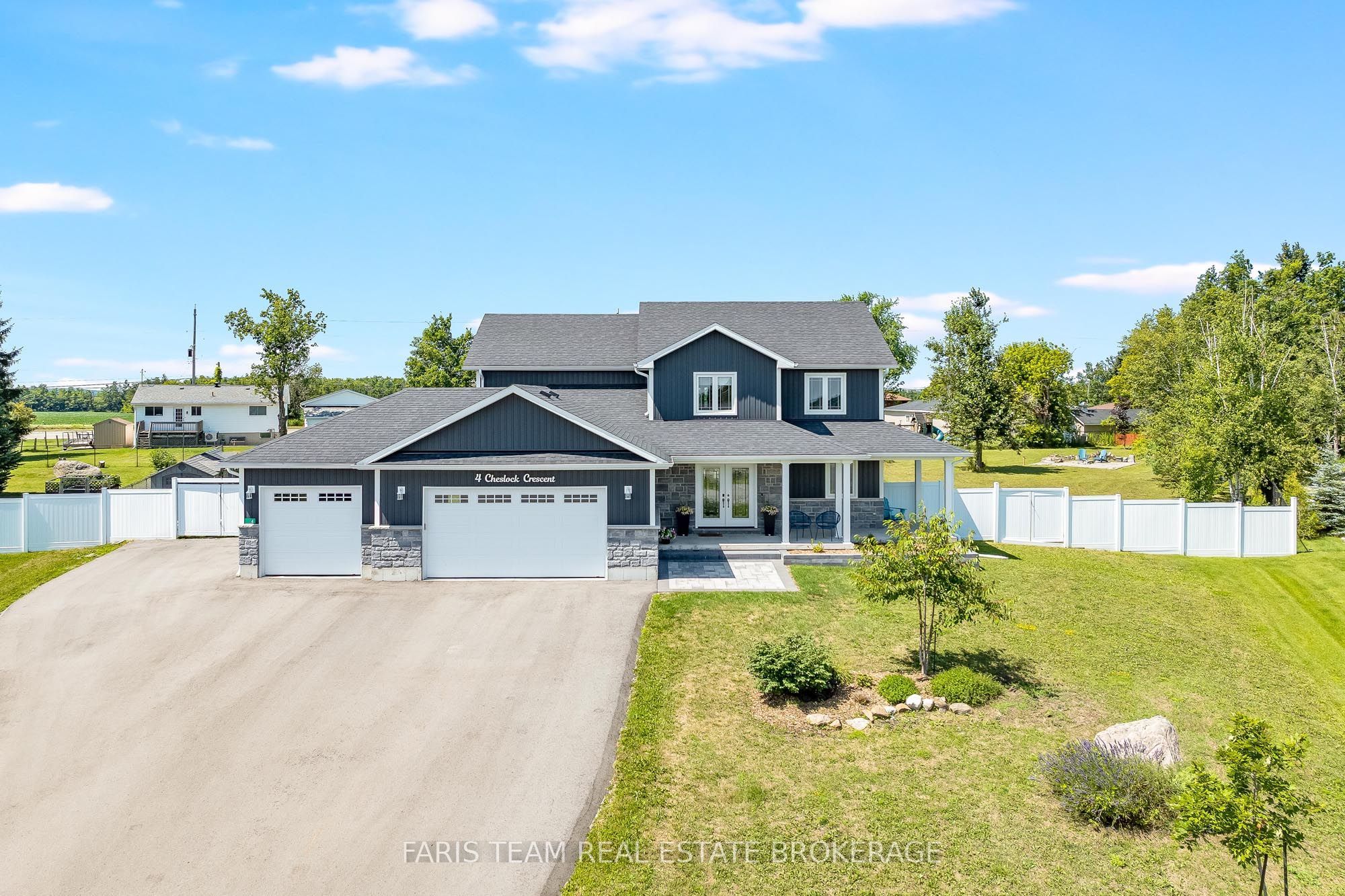 4 Cheslock Crescent, Oro-Medonte, ON L3V 8N8 photo 2