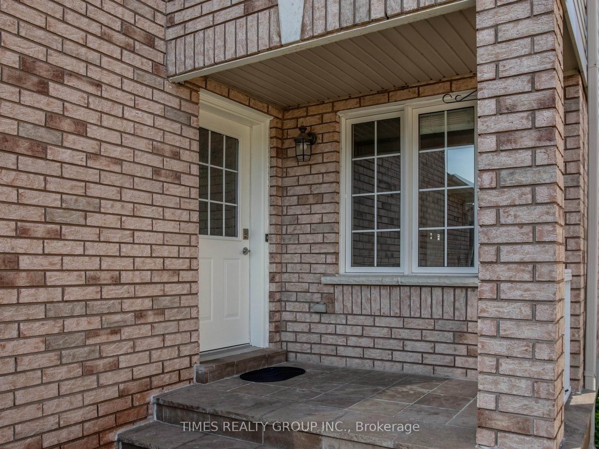 46 Ridwell Street, Barrie, ON L4N 0W7 photo 2