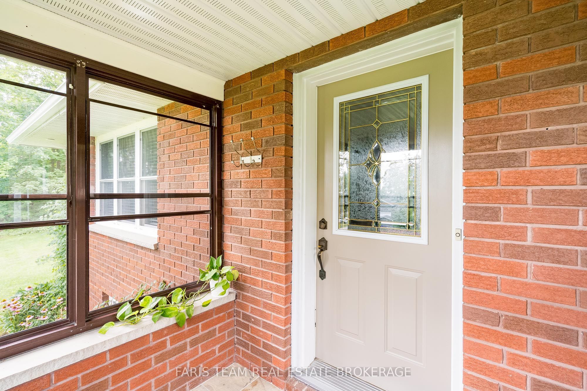 182 Moon Point Drive, Oro-Medonte, ON L3V 0R8 photo 5