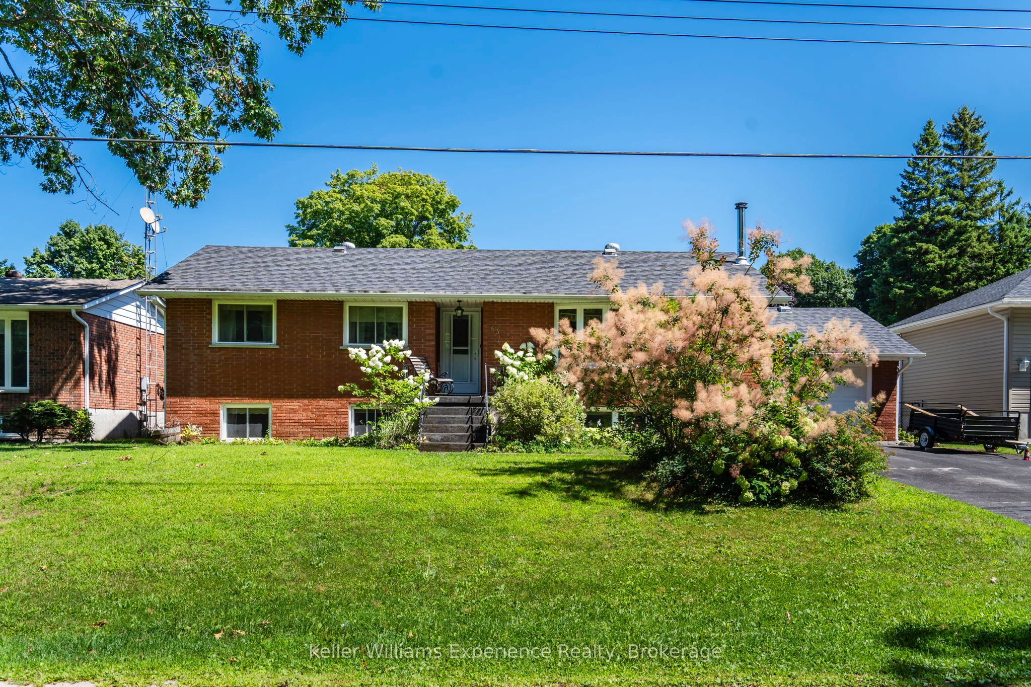 63 Lorne Avenue, Penetanguishene, ON L9M 1H8 photo 2