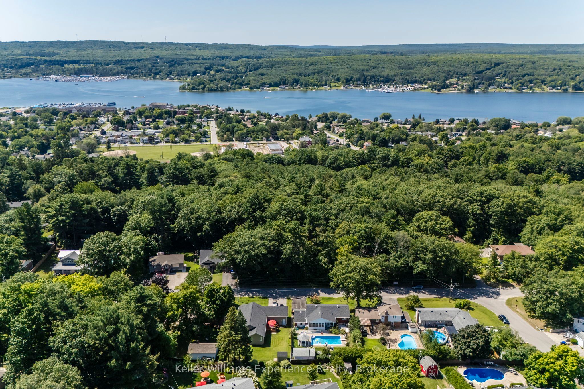63 Lorne Avenue, Penetanguishene, ON L9M 1H8 photo 4