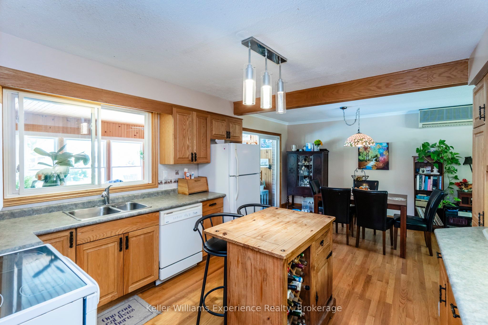 63 Lorne Avenue, Penetanguishene, ON L9M 1H8 photo 5