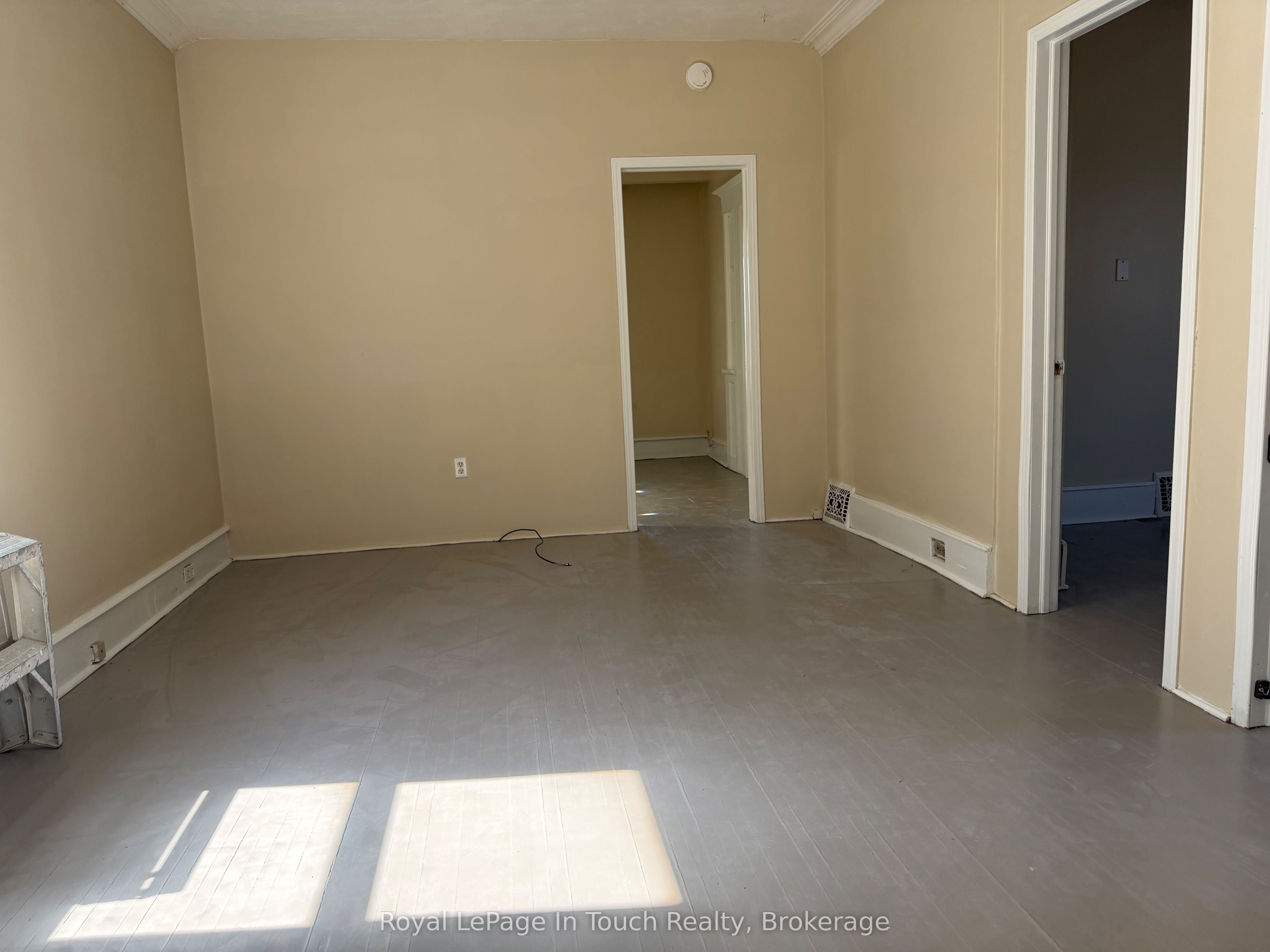 519 Yonge Street, Midland, ON L4R 2C6 photo 4