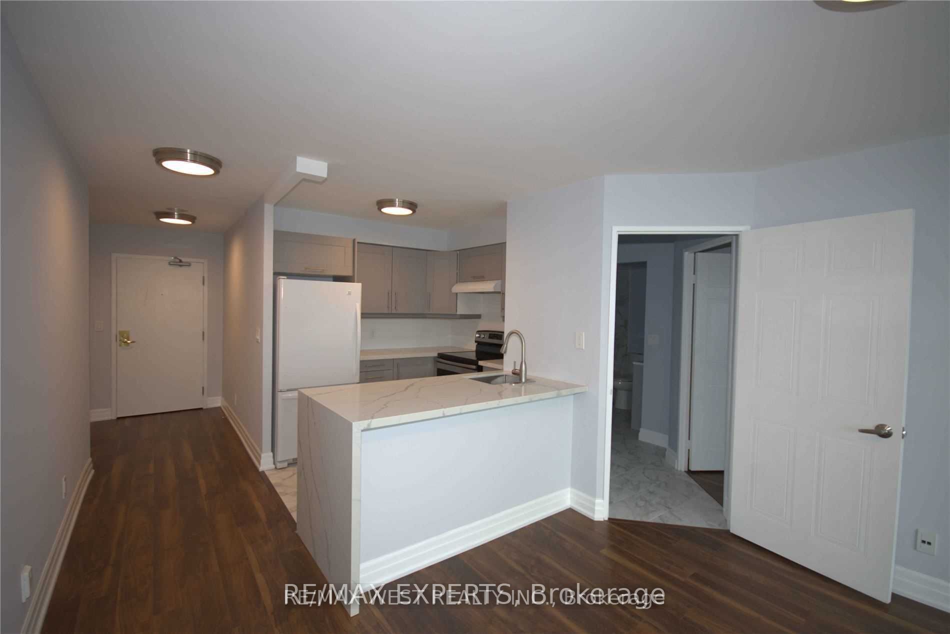 150 Dunlop Street E 810, Barrie, ON L4M 6H1 photo 4
