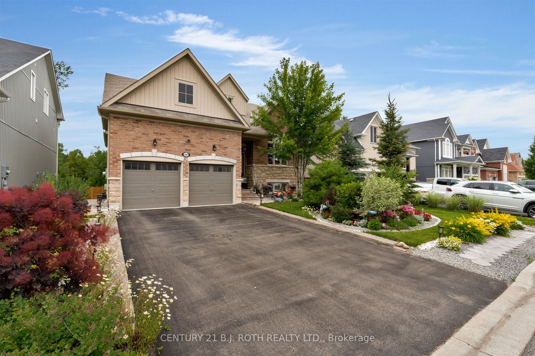 107 Allegra Drive, Wasaga Beach, ON L9Z 0H5 photo 2