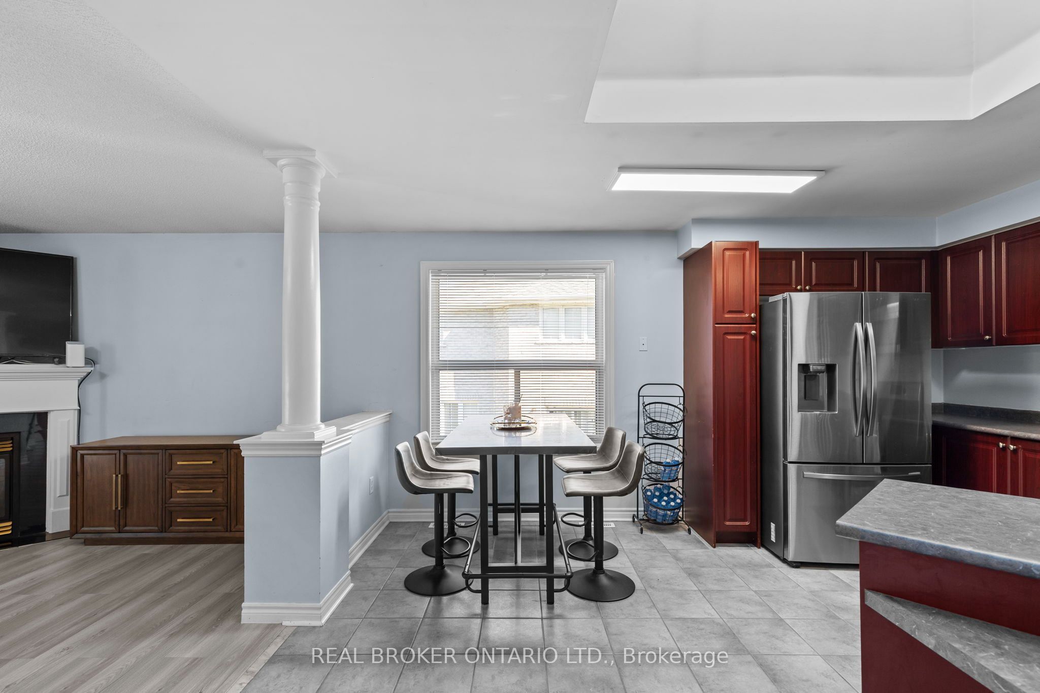 31 Bell Street, Barrie, ON L4N 0J2 photo 3