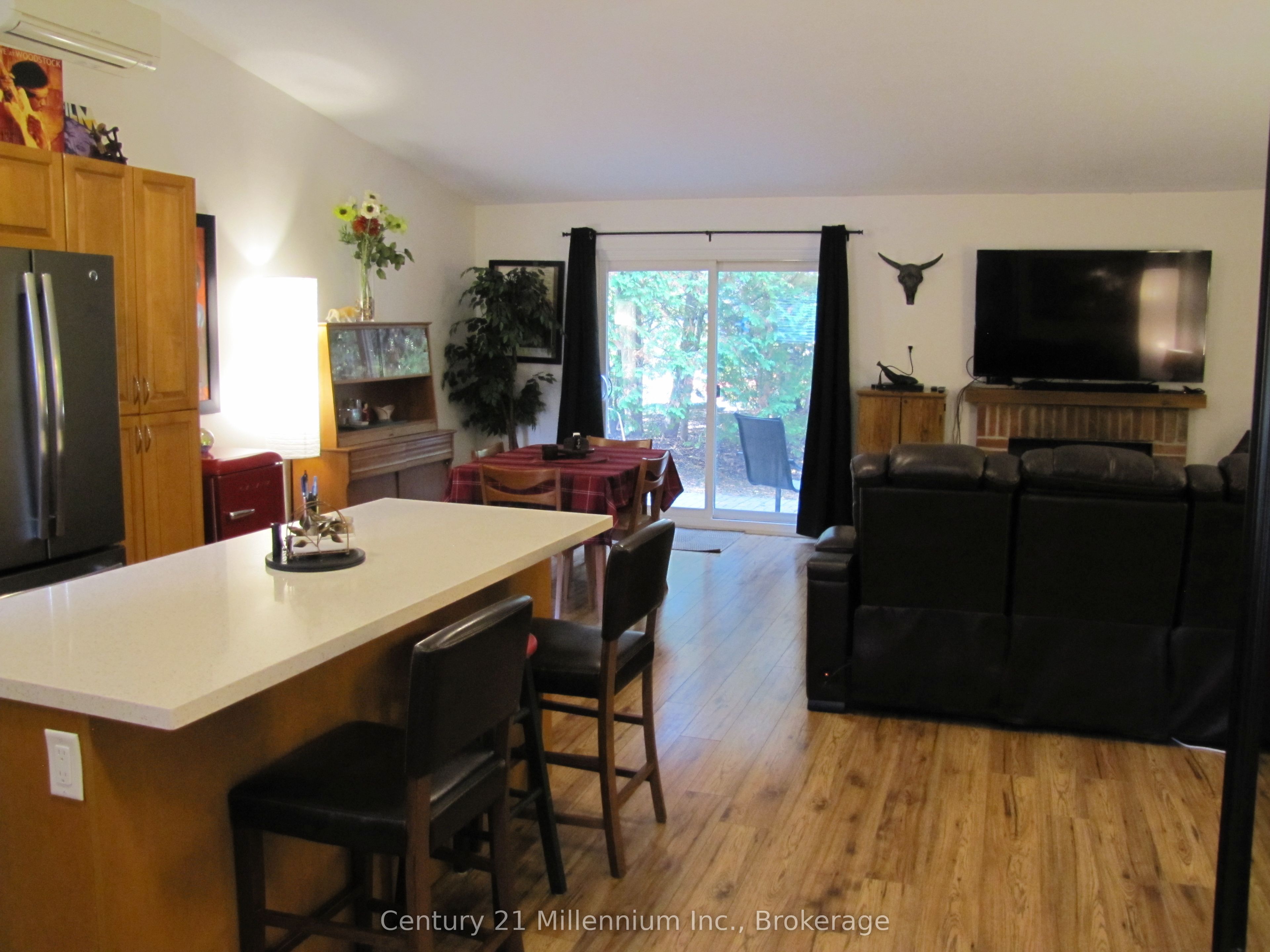 11 HARBOUR Street W 341, Collingwood, ON L9Y 5B4 photo 4