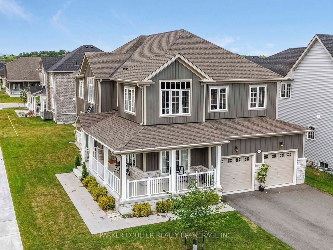 202 Clipper Drive, Clearview, ON L0M 1S0 photo 2