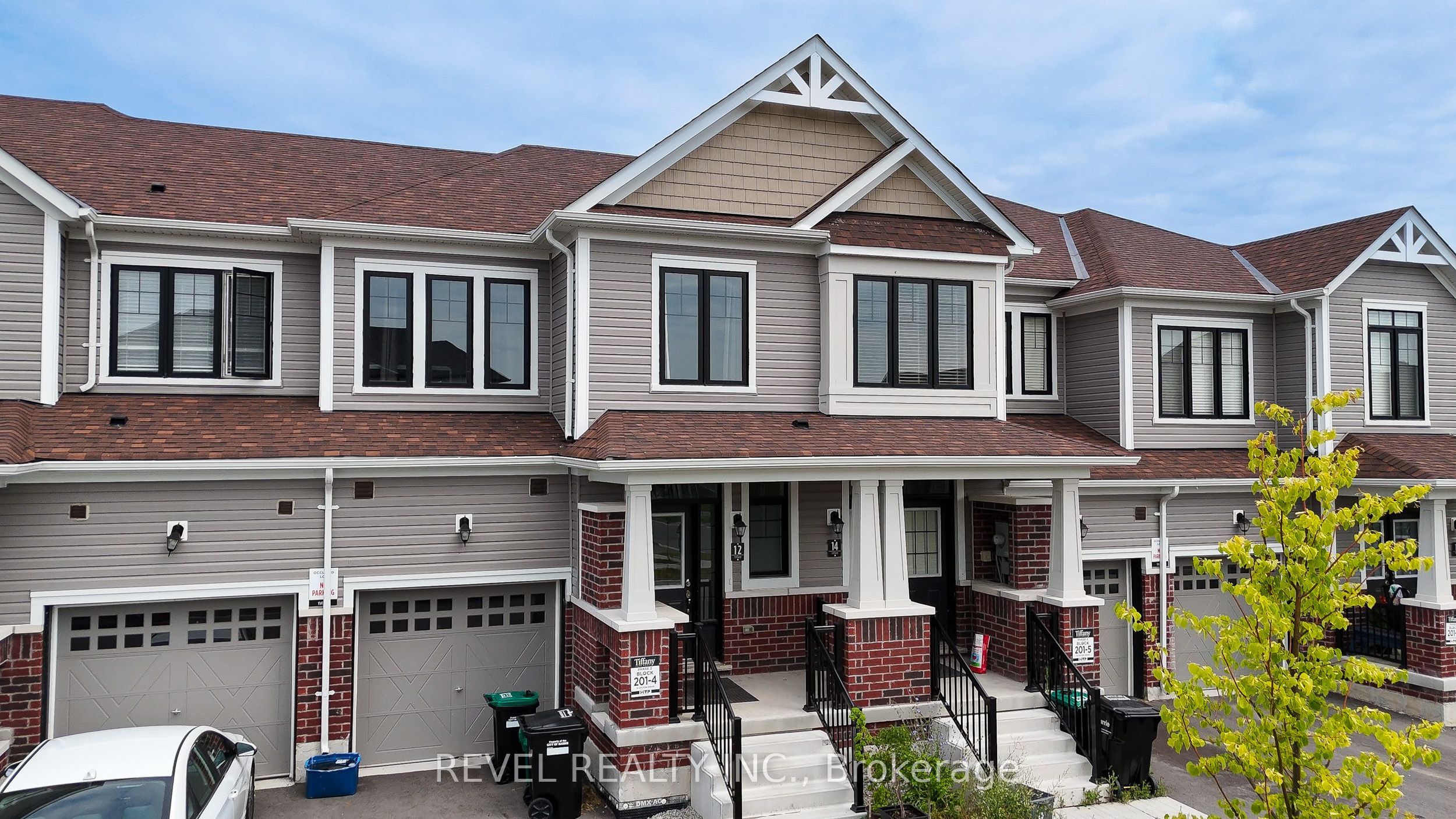 12 Hylton Drive, Barrie, ON L9J 0W5 photo 2