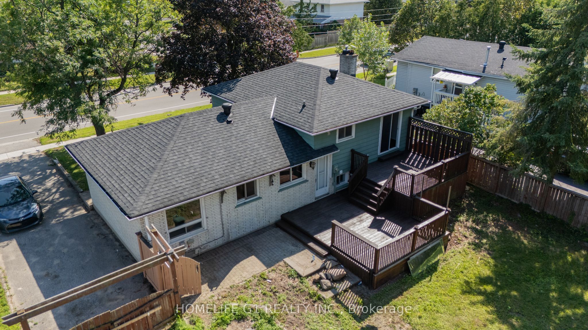 330 Grove Street E, Barrie, ON L4M 2R5 photo 4