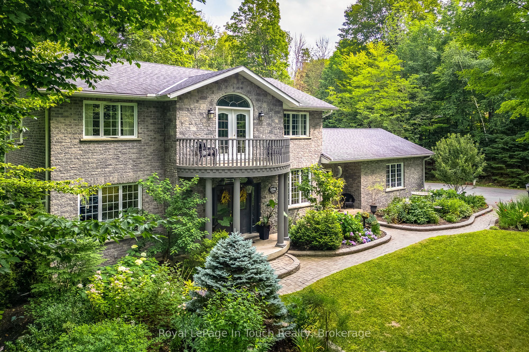 104 Copeland Creek Drive, Tiny, ON L9M 0M2
