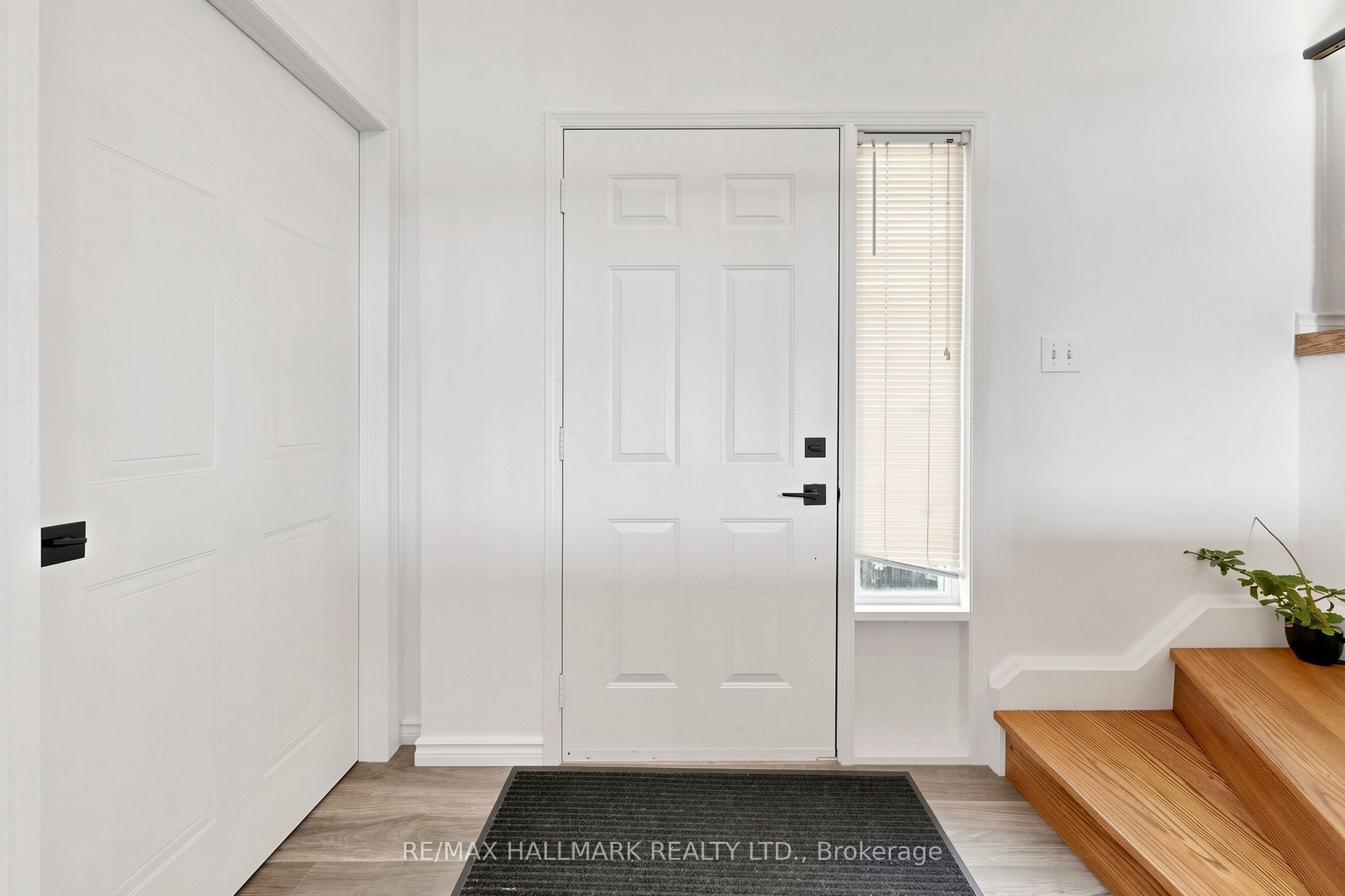 90 Barre Drive, Barrie, ON L4N 7P1 photo 3