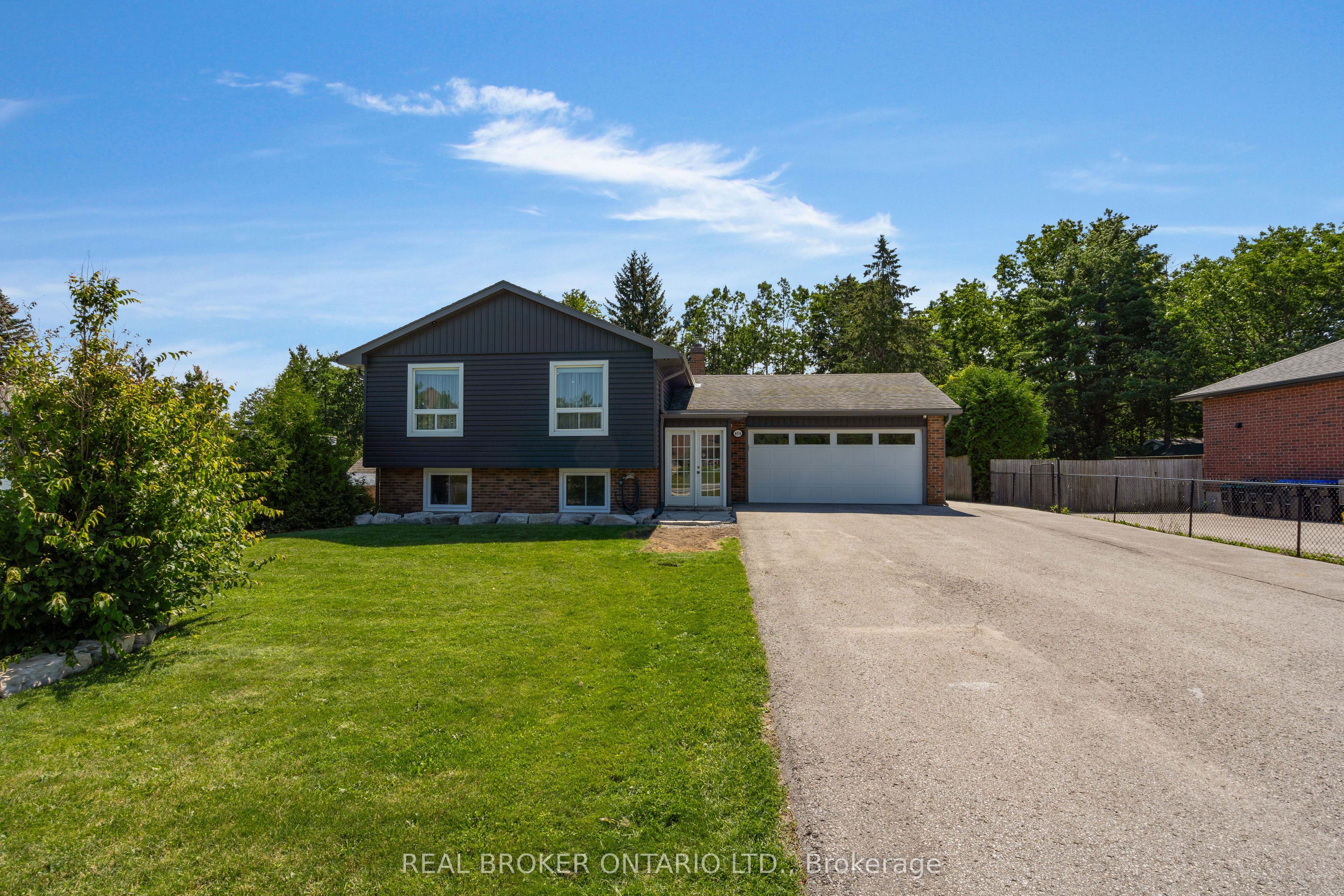 975 Sunnidale Road, Springwater, ON L9X 0T6 photo 2