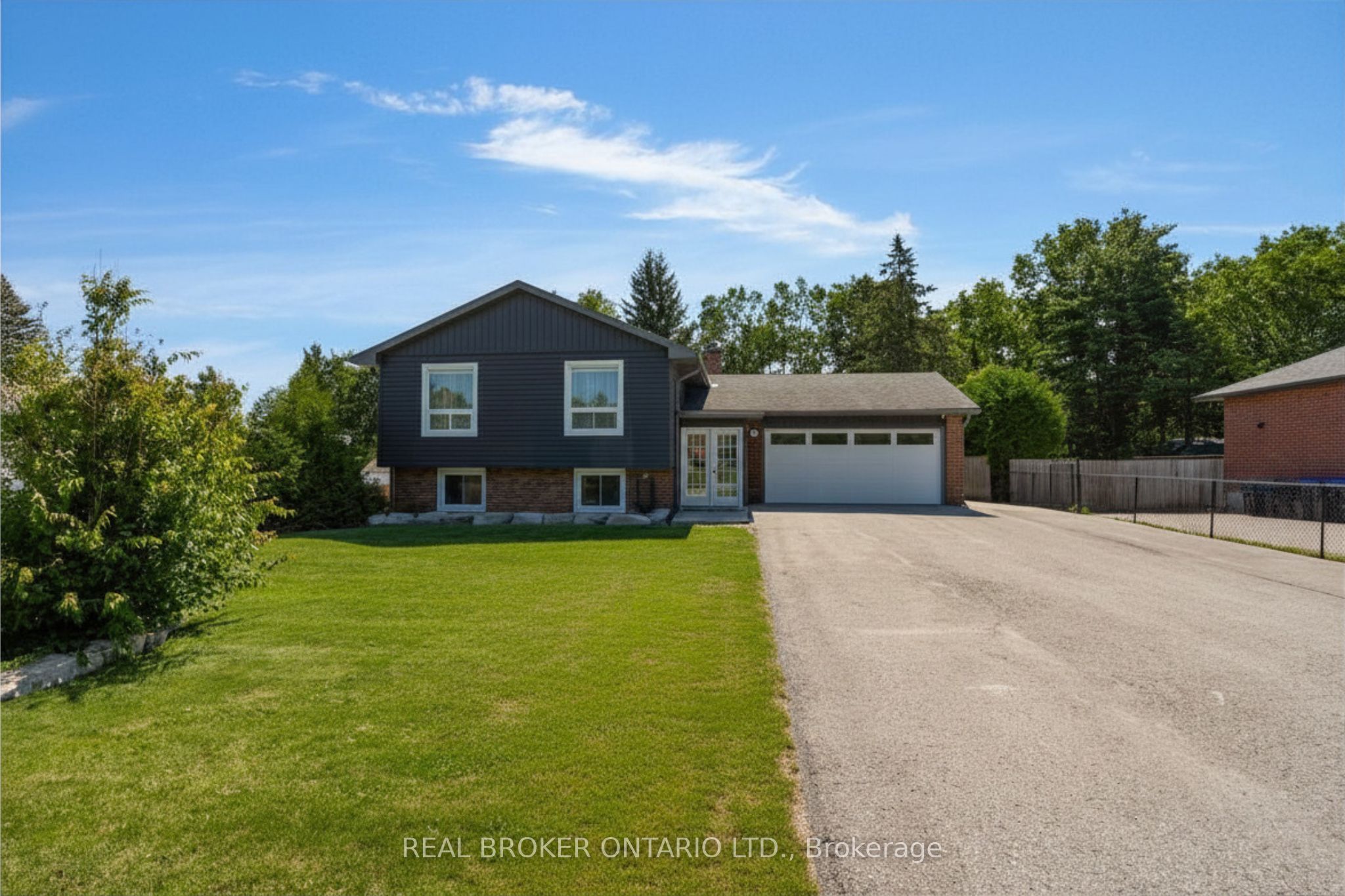 975 Sunnidale Road, Springwater, ON L9X 0T6 photo 3