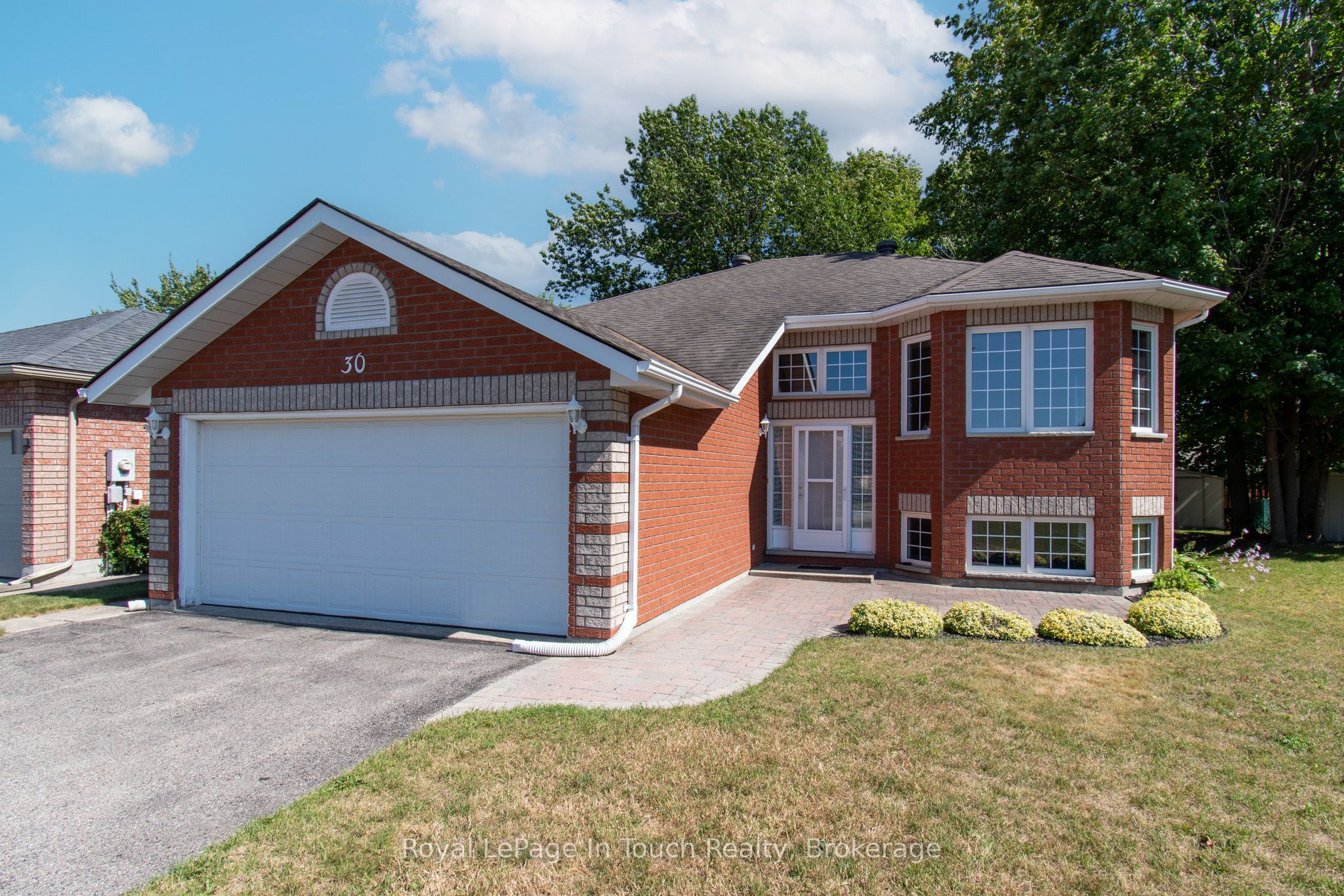 30 Charles Street, Penetanguishene, ON L9M 2G7