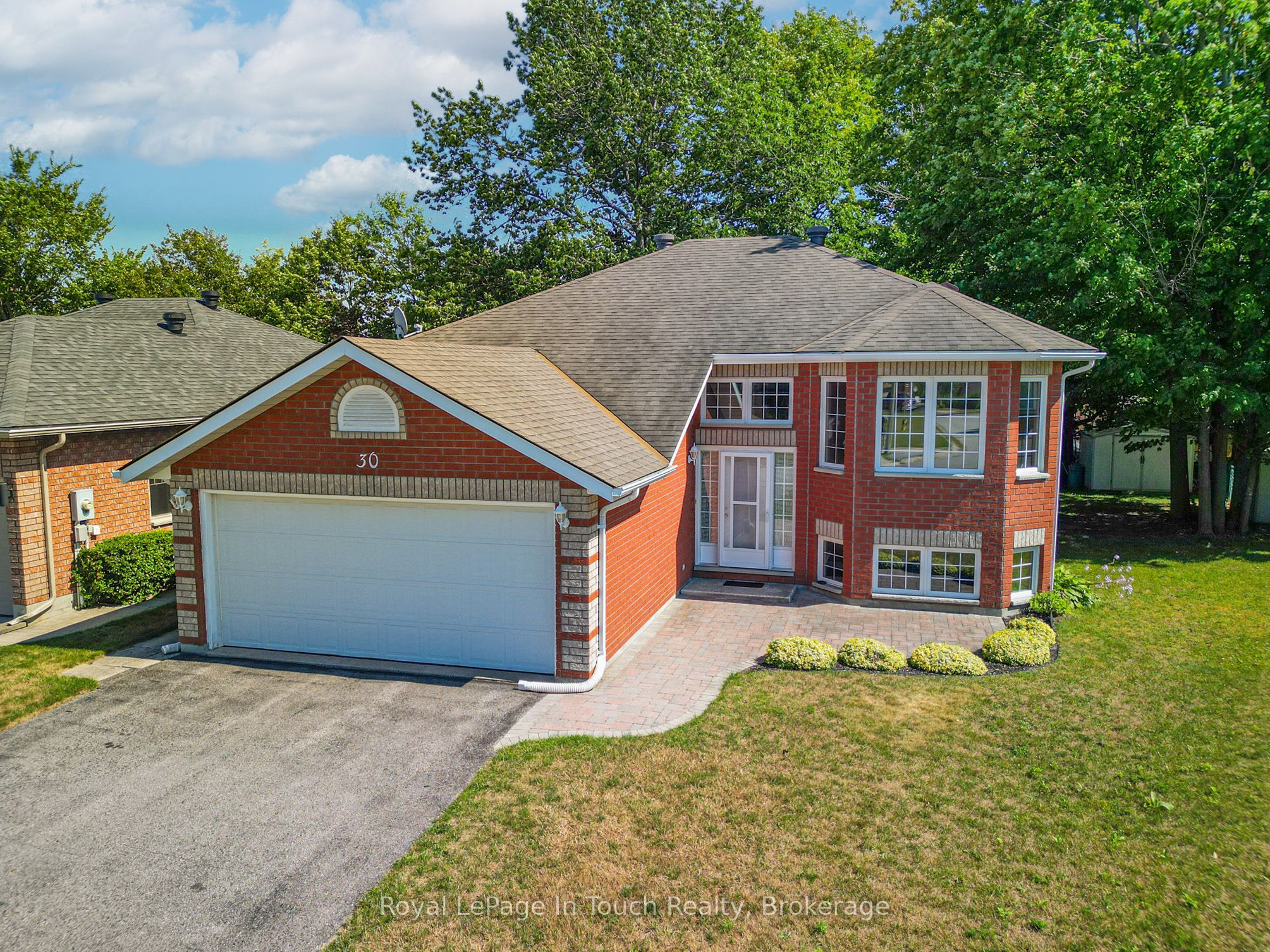 30 Charles Street, Penetanguishene, ON L9M 2G7 photo 3