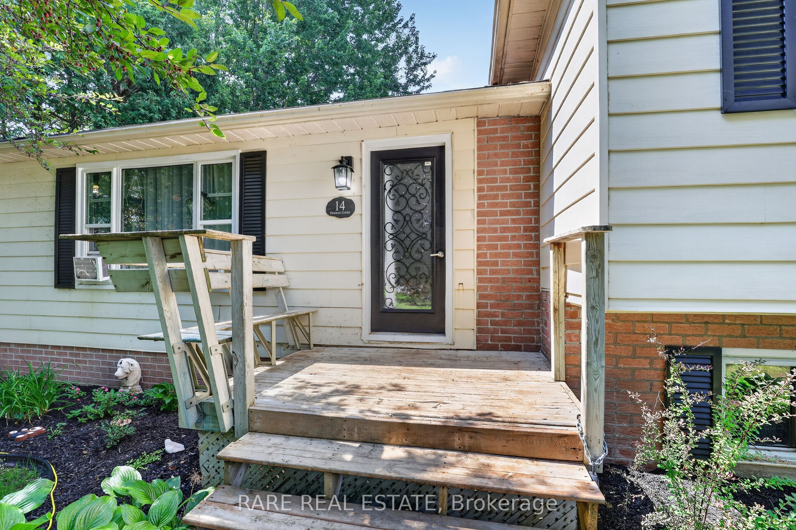 14 Pineway Court, Clearview, ON L0M 1N0 photo 3