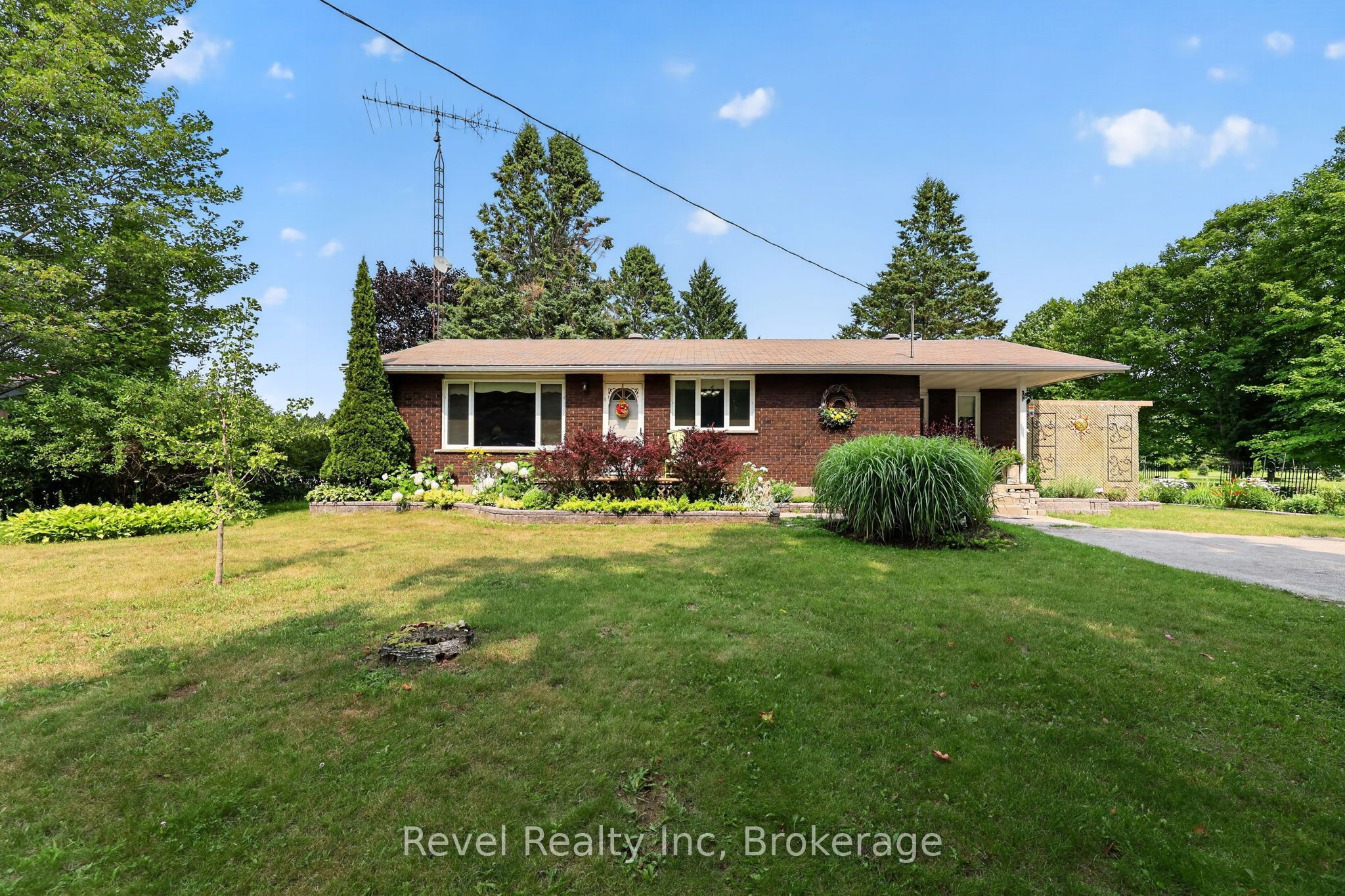 459 Cedar point Road, Tiny, ON L9M 0J5