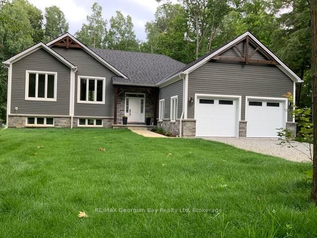 5 Oakwood Avenue S, Tiny, ON L9M 0J2 photo 2
