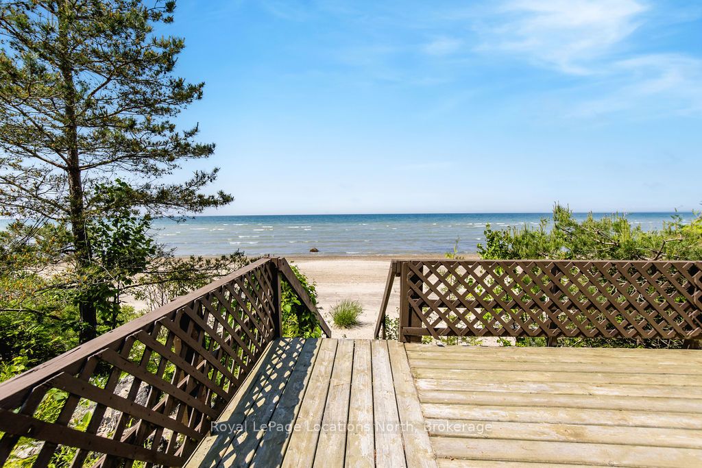 1864 Shore Lane, Wasaga Beach, ON L9Z 1V2 photo 5