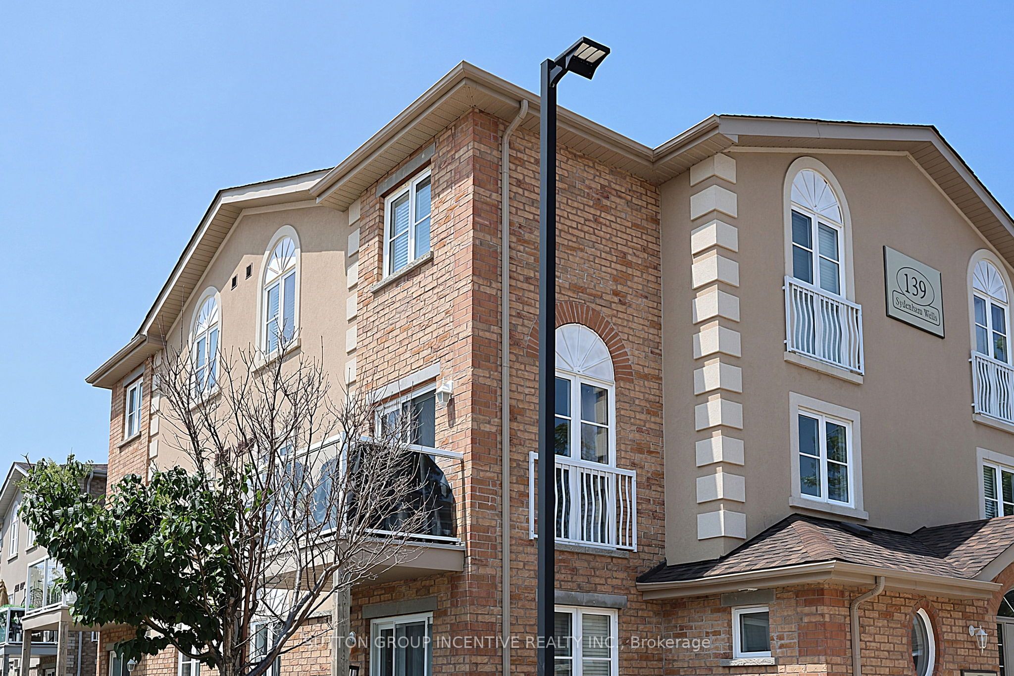 139 Sydenham Wells 7, Barrie, ON L4M 0H3 photo 3