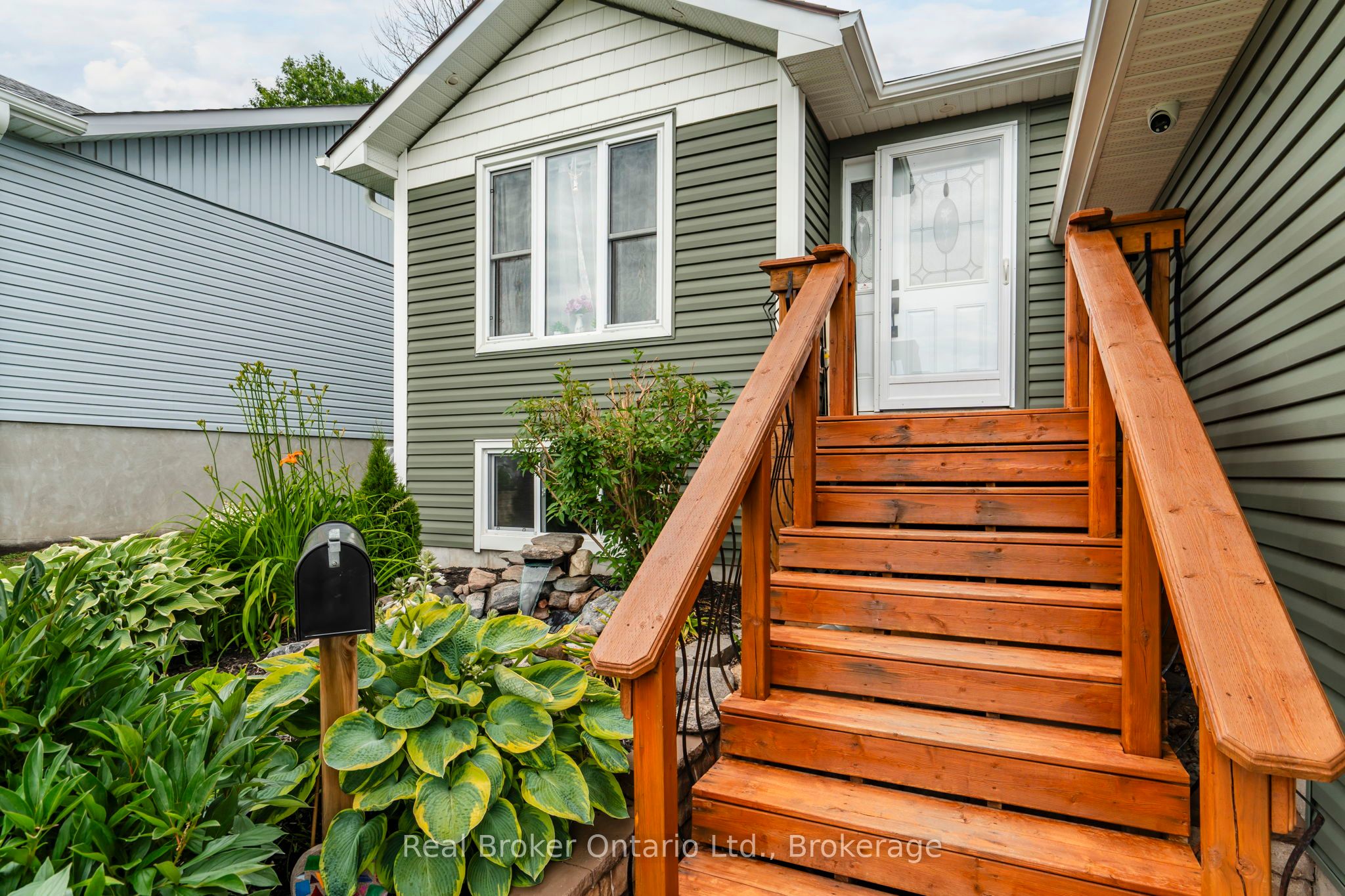 44 Byrnes Crescent, Penetanguishene, ON L9M 1V9 photo 4